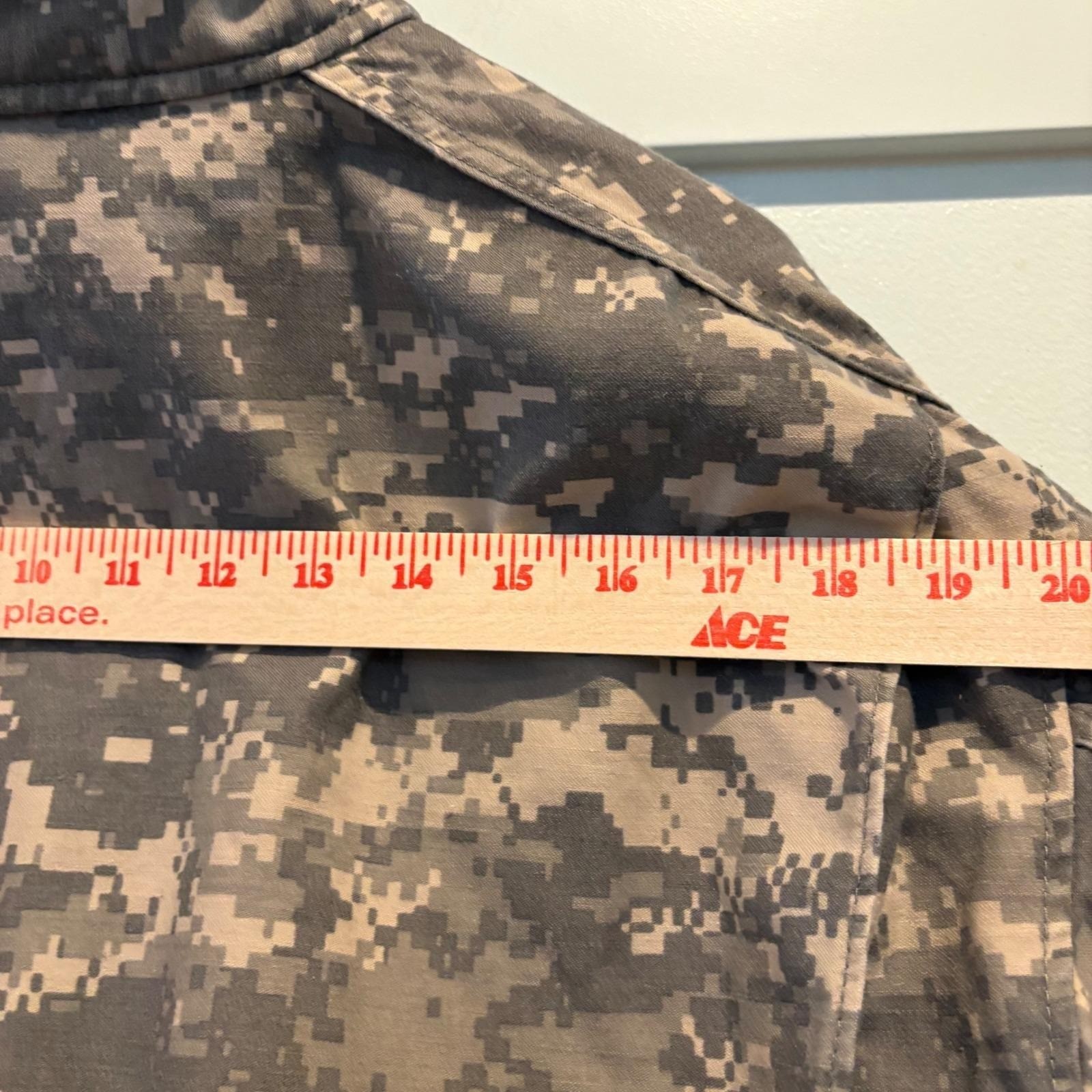 US Army Cold Weather Field Coat Medium Short UCP ACU Digital Camo Military