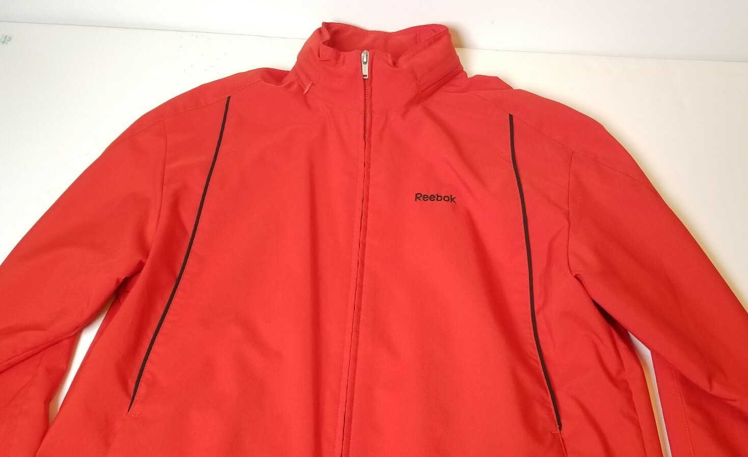 Reebok Men’s S Jacket Red Full Zip Windbreaker Sports Hidden Hood Pockets