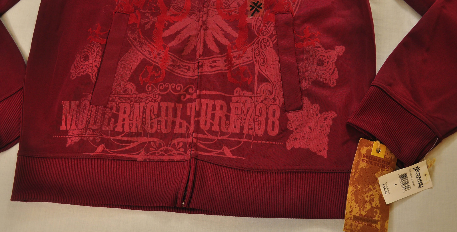 men’s Modern Culture jacket size large red zipper front collar printed design