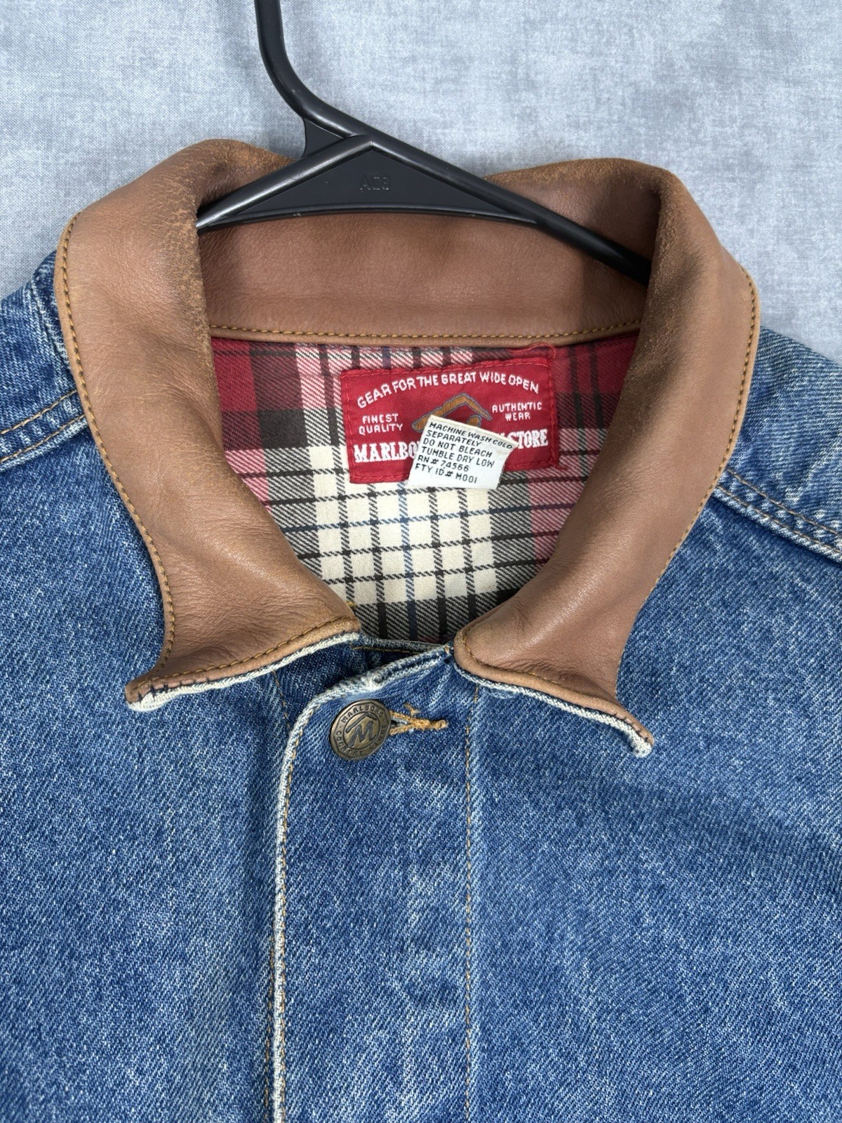 Marlboro Country Store Denim Jacket Leather Collar Flannel Lined Men’s Large 90s