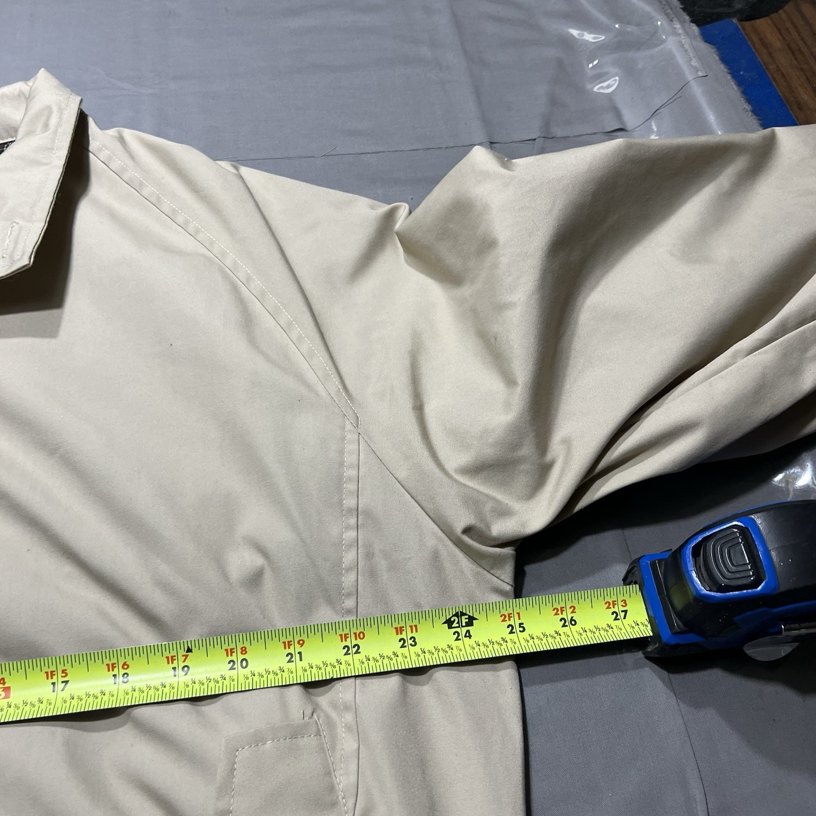 Orvis Men’s Cotton Blend Full Zip Plaid Lining Bomber Jacket Khaki/Tan Large