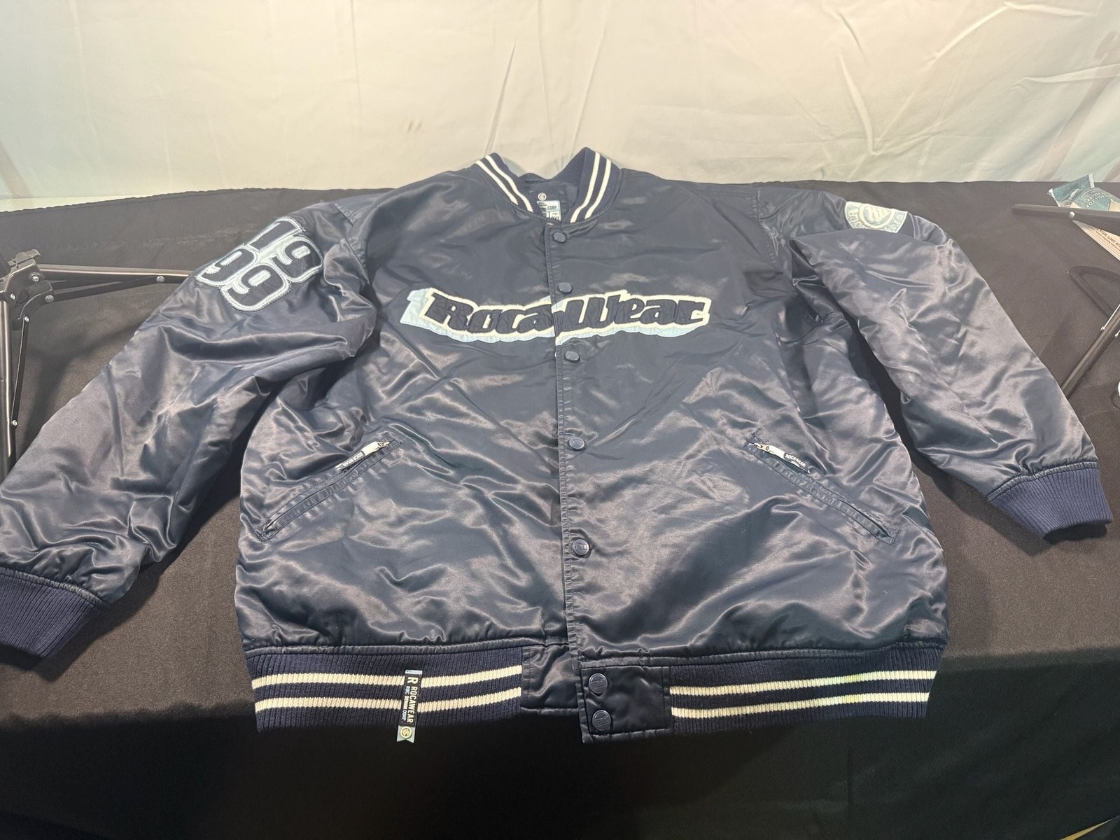 Rocawear Mens Jacket Navy Blue Satin 3XL Zip-Up Streetwear Hip-Hop Y2K Bomber Ja