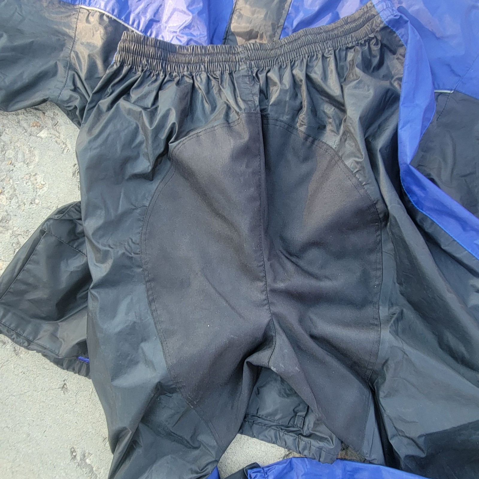 Thunder Under Rain Suit Unisex Adults M 2-Piece Waterproof Jacket Pants Black