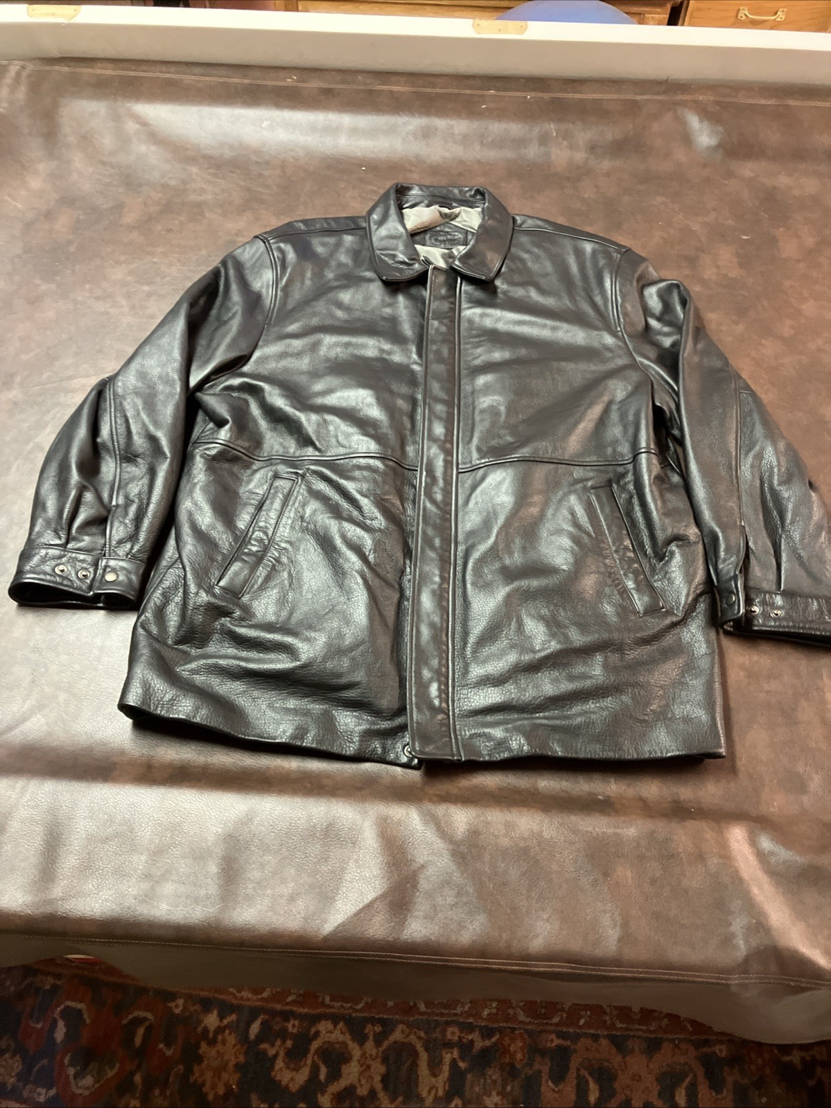 Linea Uomo Black Leather Bomber Jacket 2XL. Great Condition.
