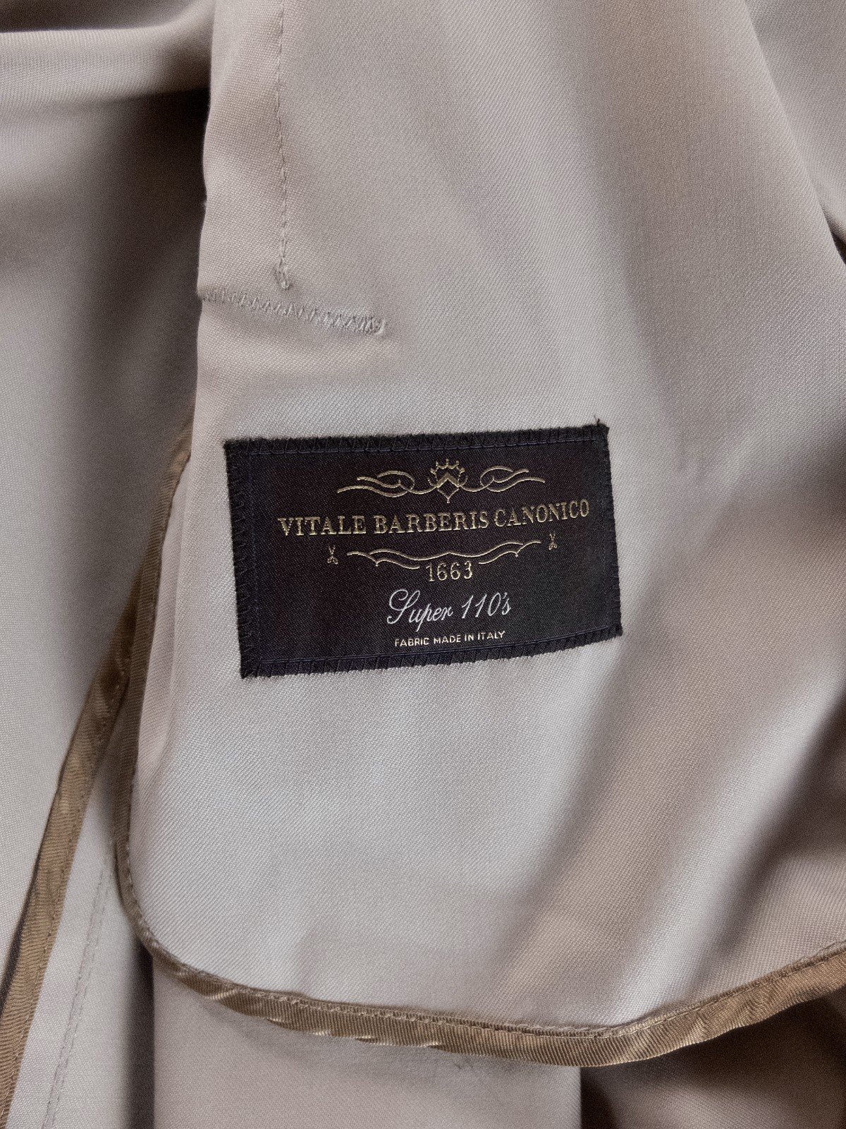(NO CUSTOMS TAX) LUIGI BIANCHI SARTORIA beige wool trench coat Size 40 / Large
