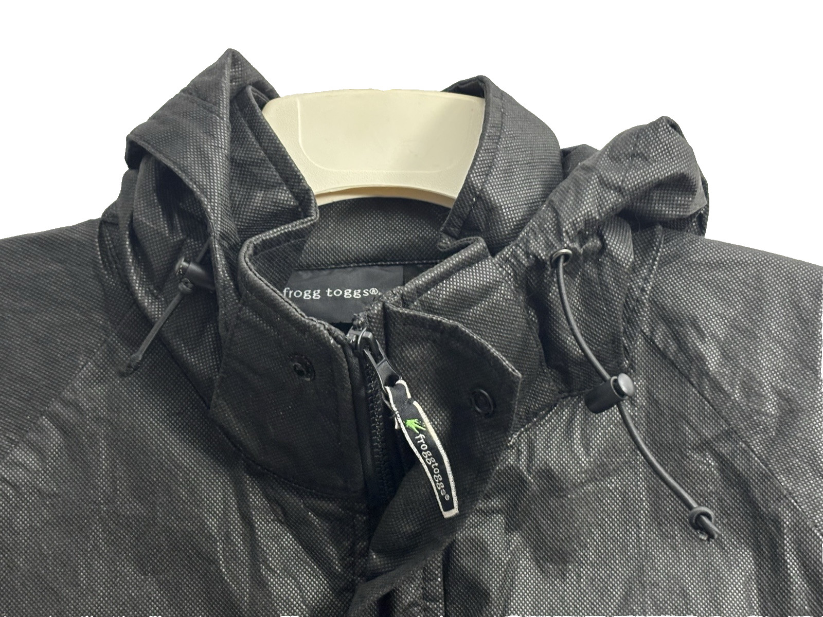 Frogg Toggs Men’s black Full Zip/Snap Hooded Polypropylene Rain Jacket size Med