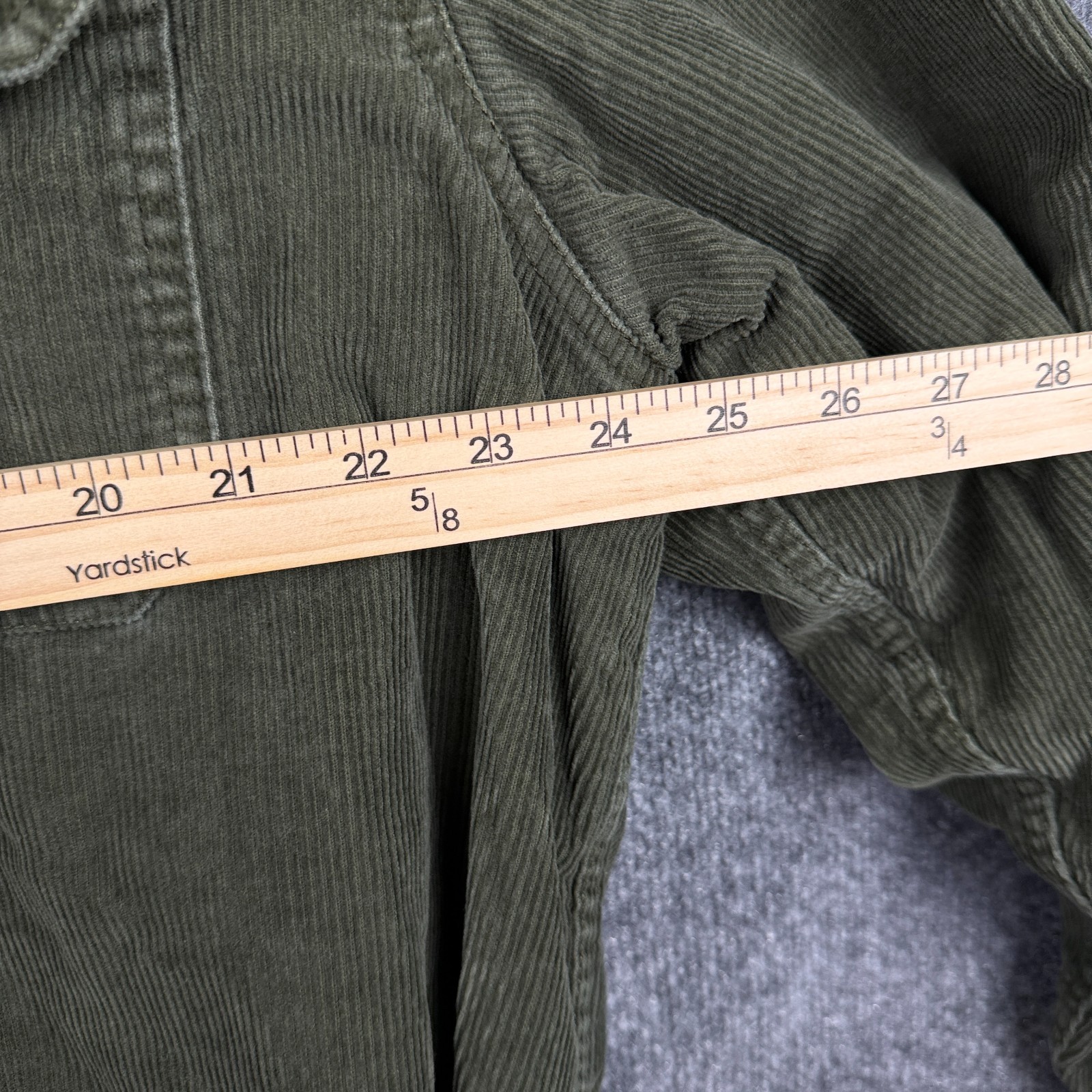 LL Bean Mens Corduroy Shirt Jacket Flannel Lined Green Distressed Crop Hem Large
