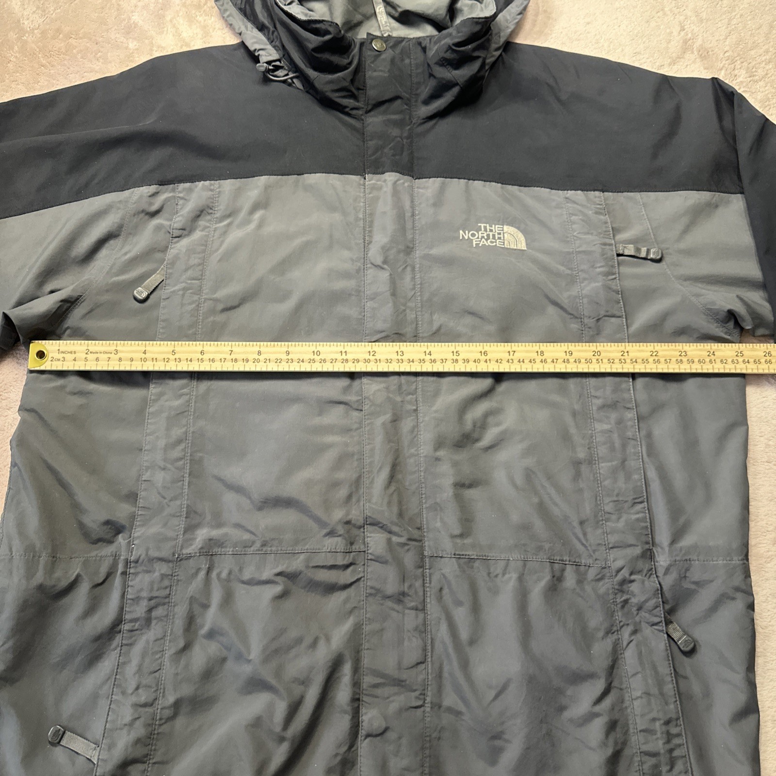 The North Face HyVent Mens Large Gray and Black Jacket Soft Shell Hooded Size L