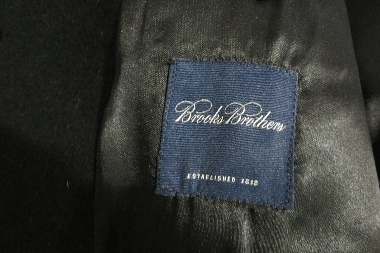 Brooks Brothers EST 1818 black four button 100% lambswool topcoat 46 R