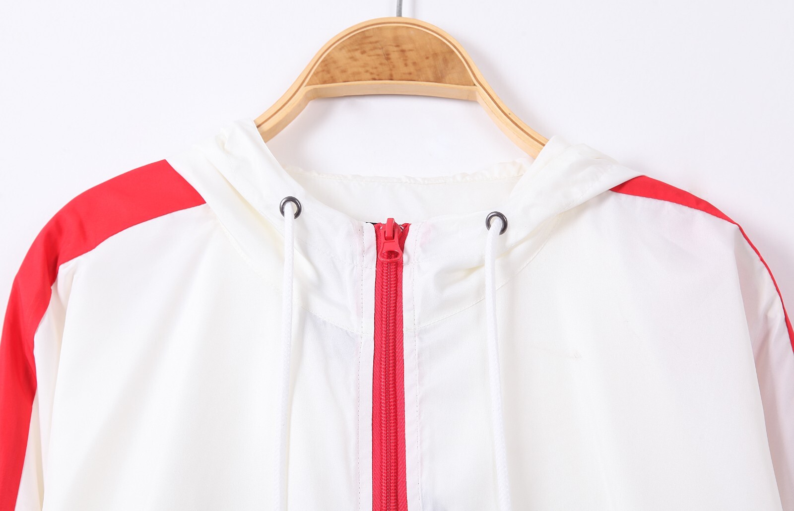 Men’s Lightweight Windbreaker Jacket – Water-Resistant, Unlined, Adjustable Fit