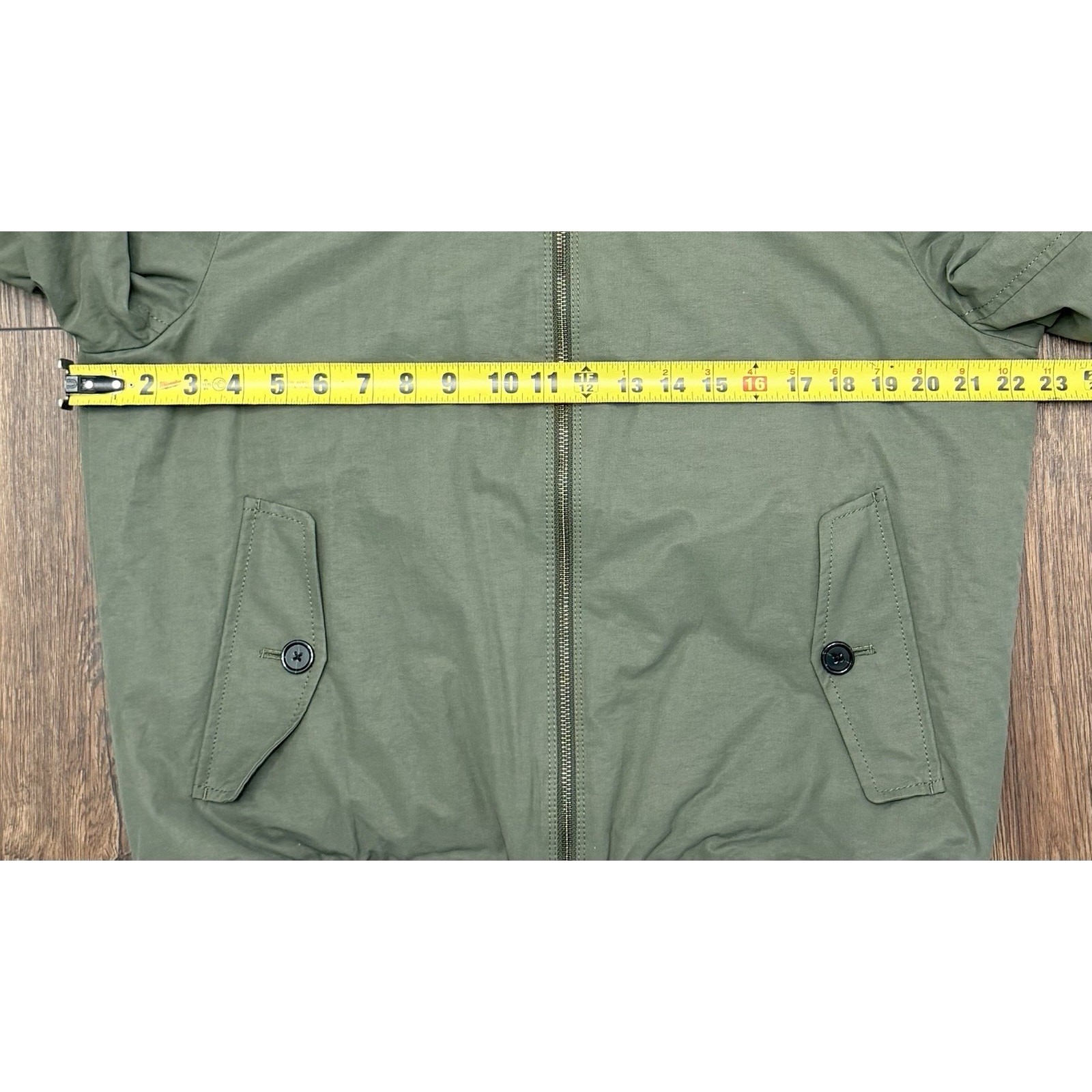 Banana Republic Men’s Olive Bomber Jacket Size M Zip Button Pockets Short Solid