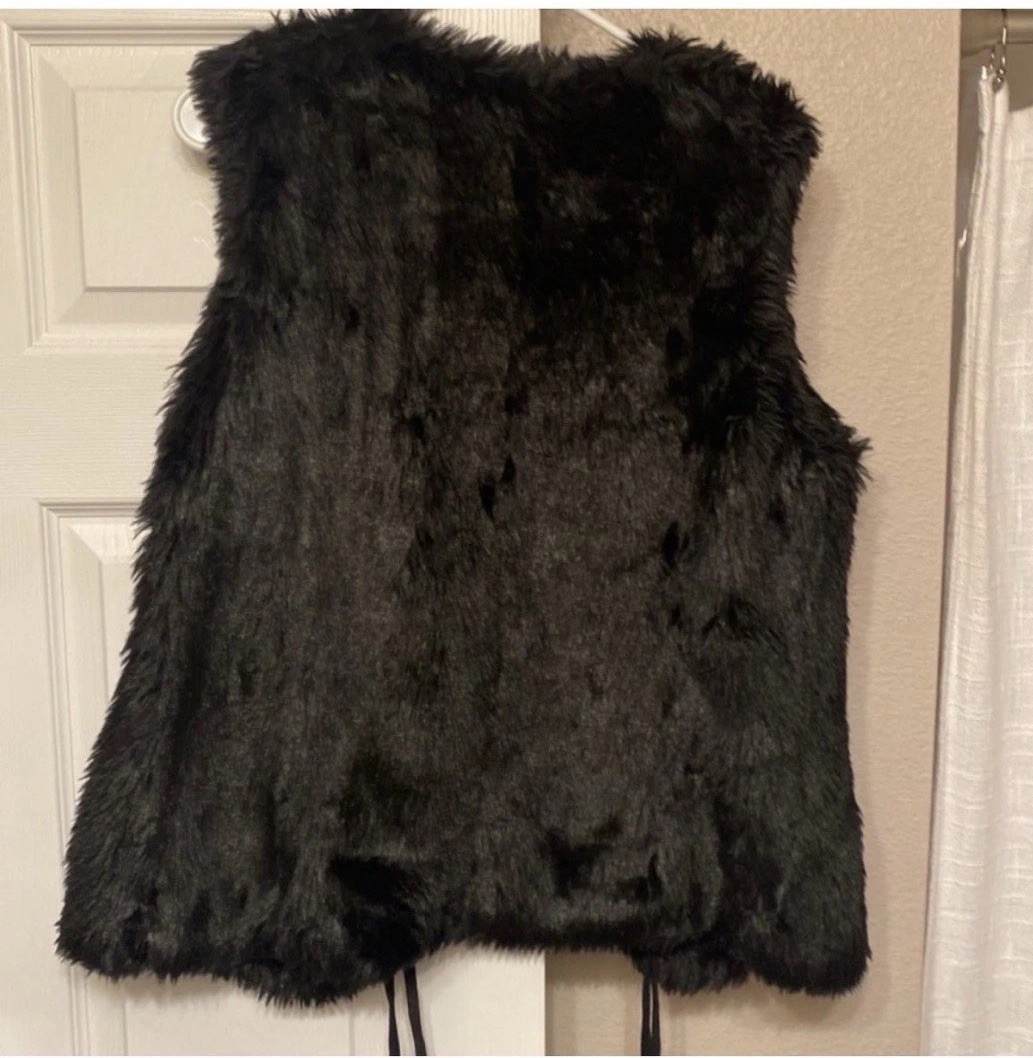 Black Solid Short Vest w/ Faux Fur Accents Unisex Adults Regular Size M
