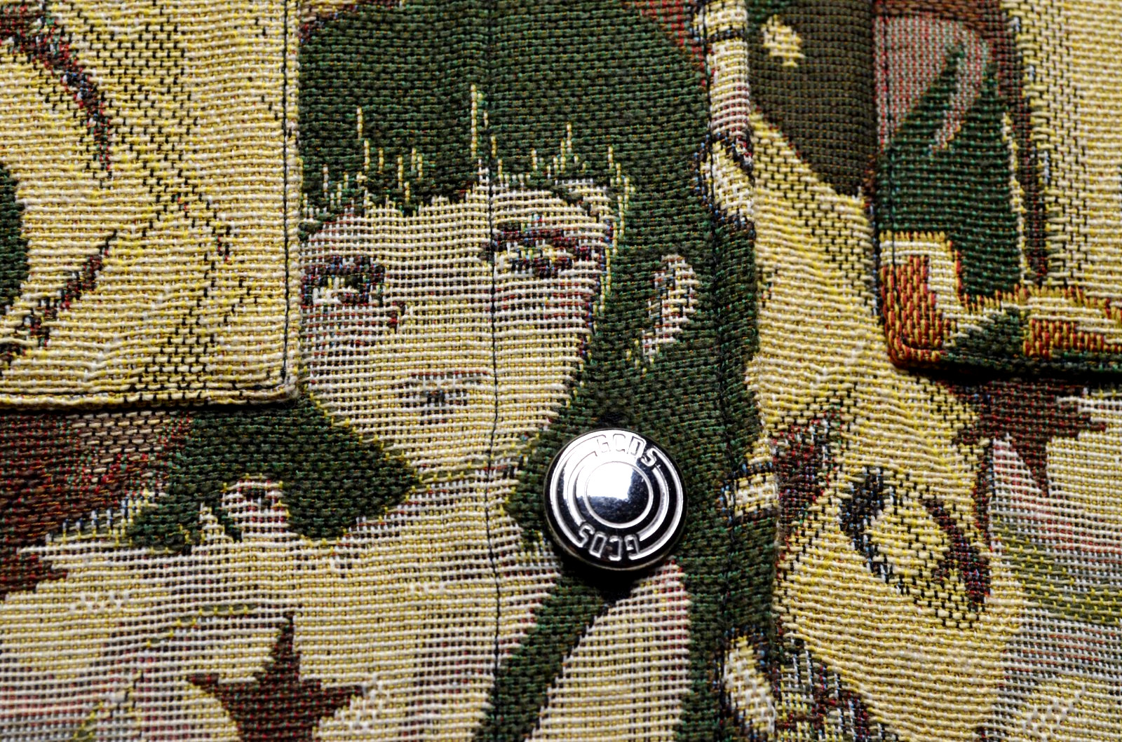 $800 GCDS Milano «Camouflage Hentai» Shirt Jacket Size S Anime Jacquard Tapestry