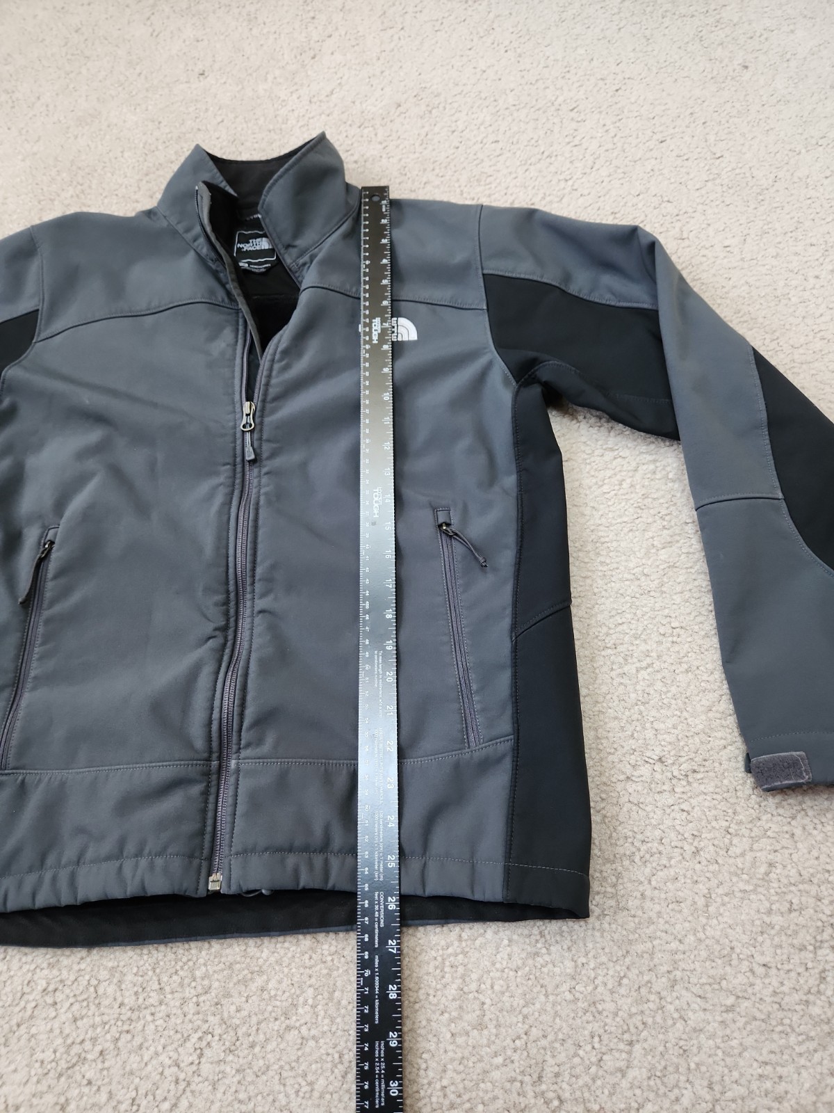 The North Face Mens M Soft-shell Jacket Gray Full Zip Fleece Lined Wind Block