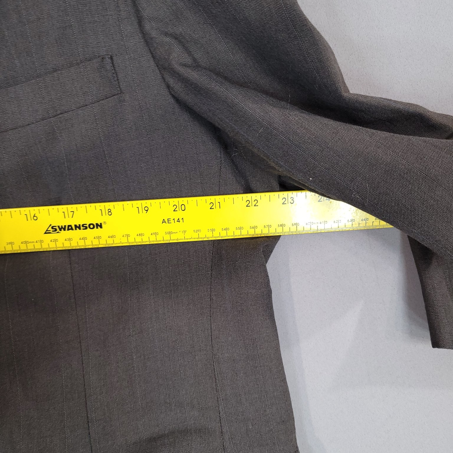 Men’s Brown Pinstripe Blazer Jacket Size 46R Dry Clean Only