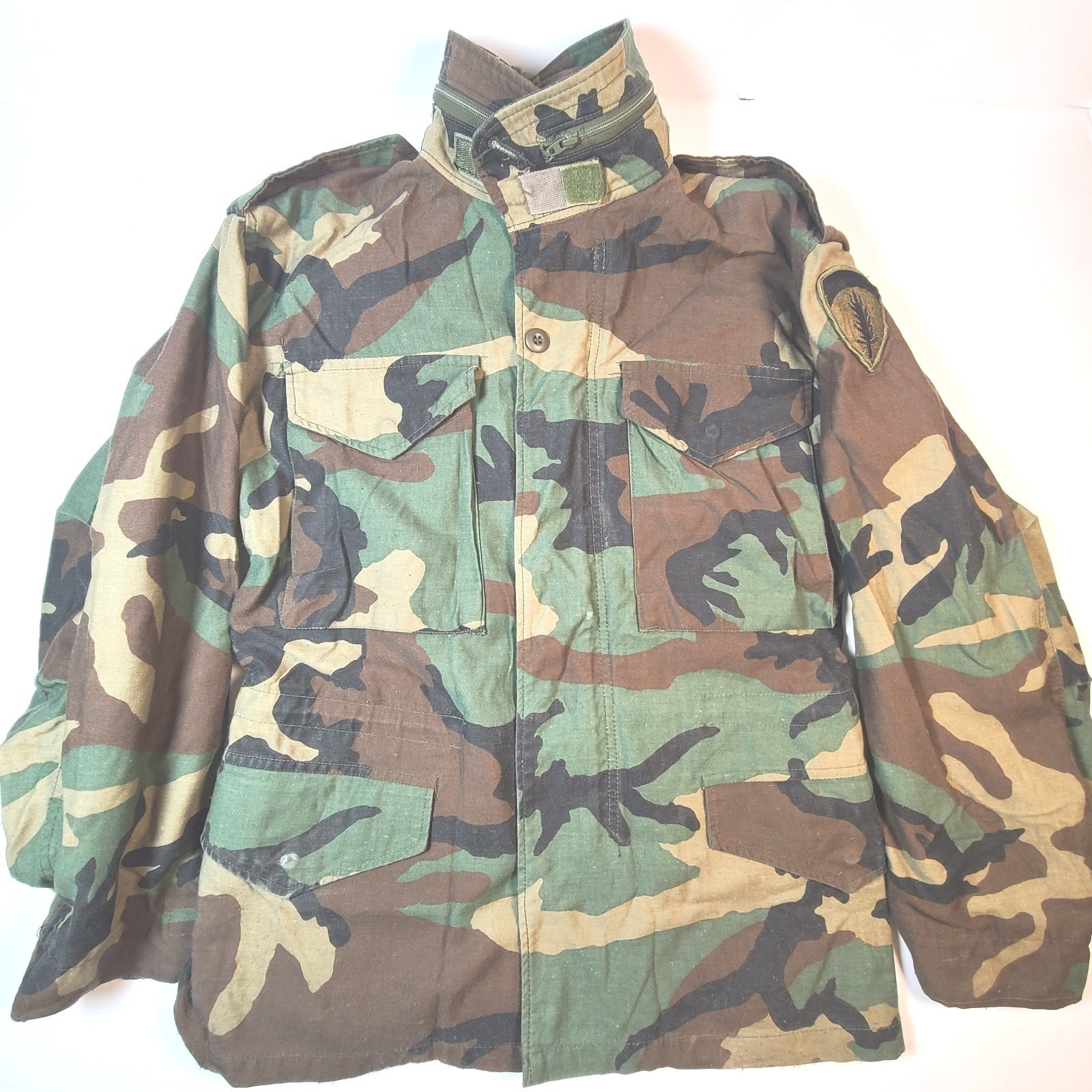 US Army Woodland Camo Field Jacket Airborne Patch Military Coat Mens XS