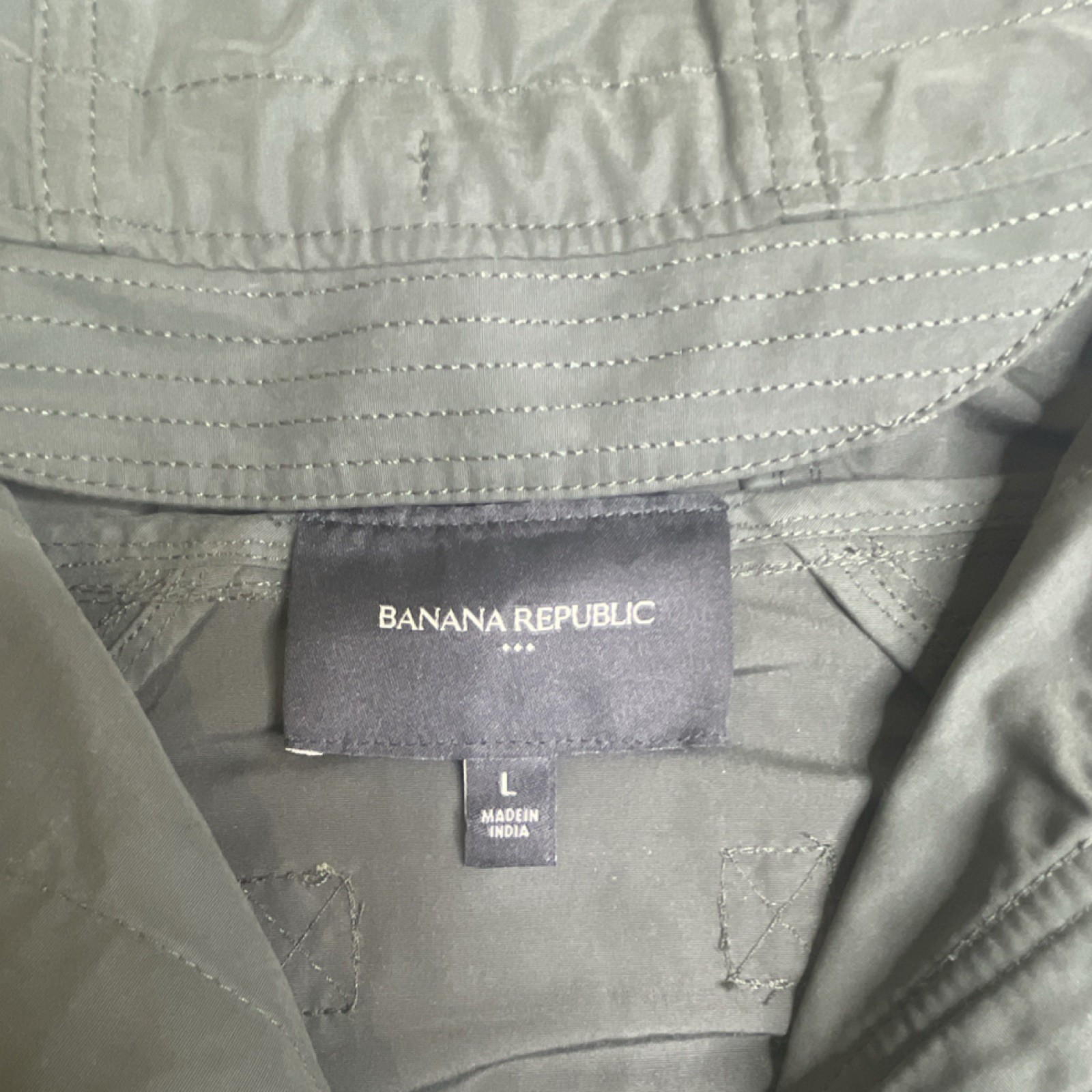 Banana Republic Men’s Green Hooded Rain Jacket Zip Button Drawstring Pockets (L)