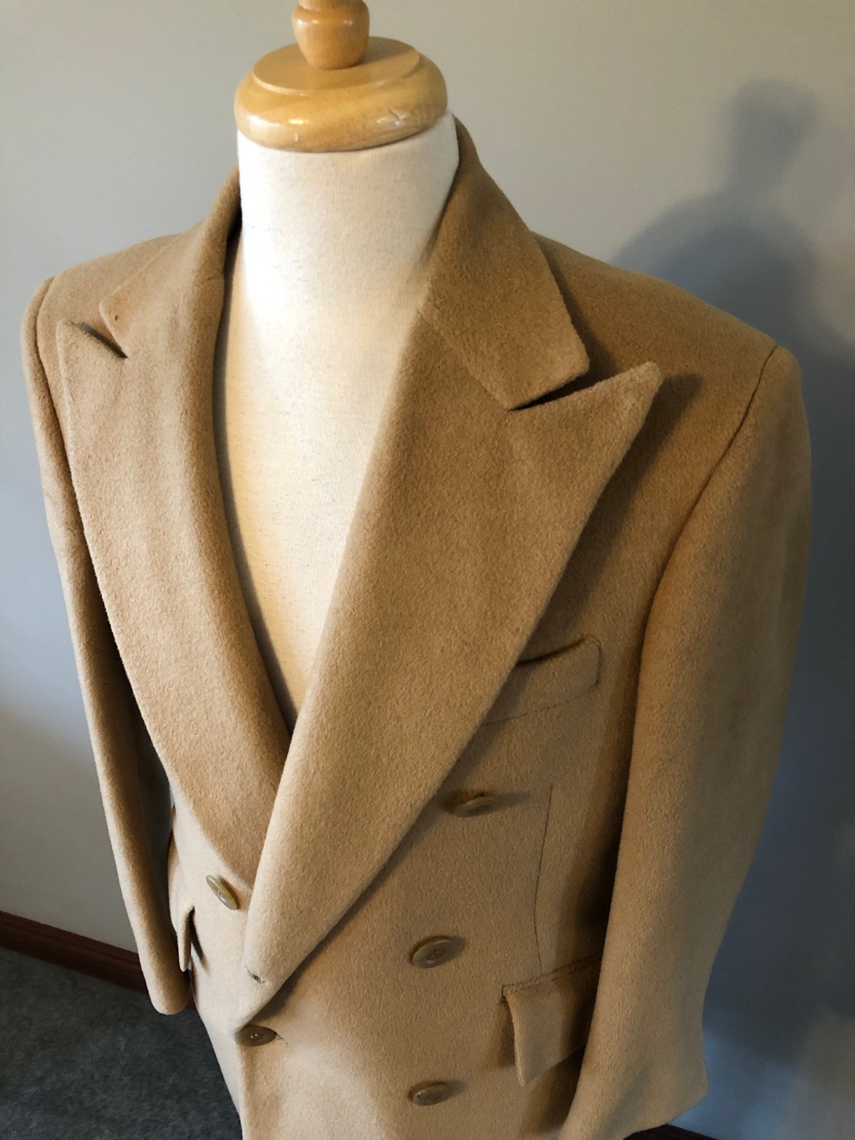 Men’s Vintage Dunhill Tailors Camel Hair Double-Breasted Overcoat – Size 38