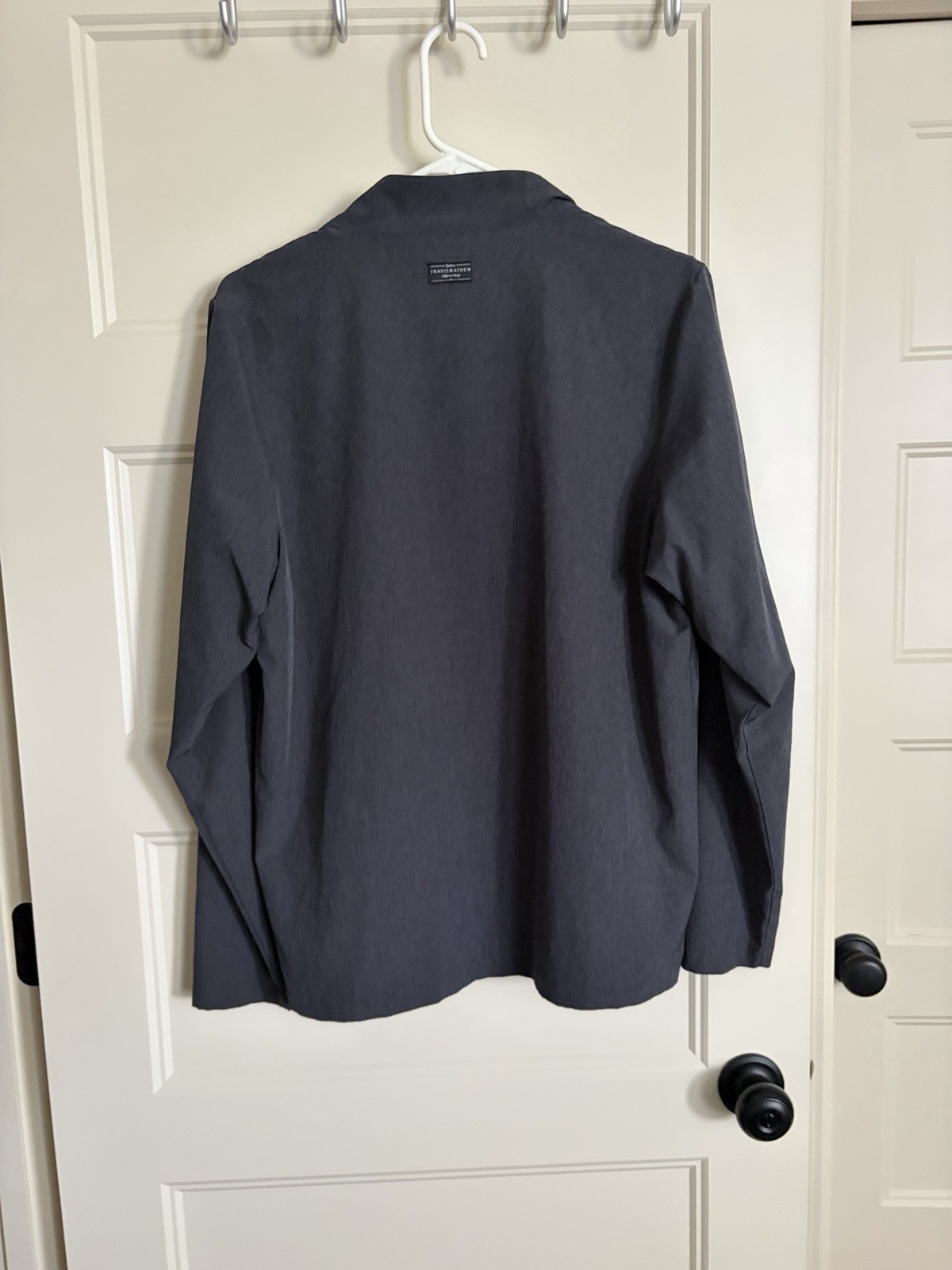 TravisMathew Performance Full-Zip Jacket – Men’s Small (Dark Charcoal)