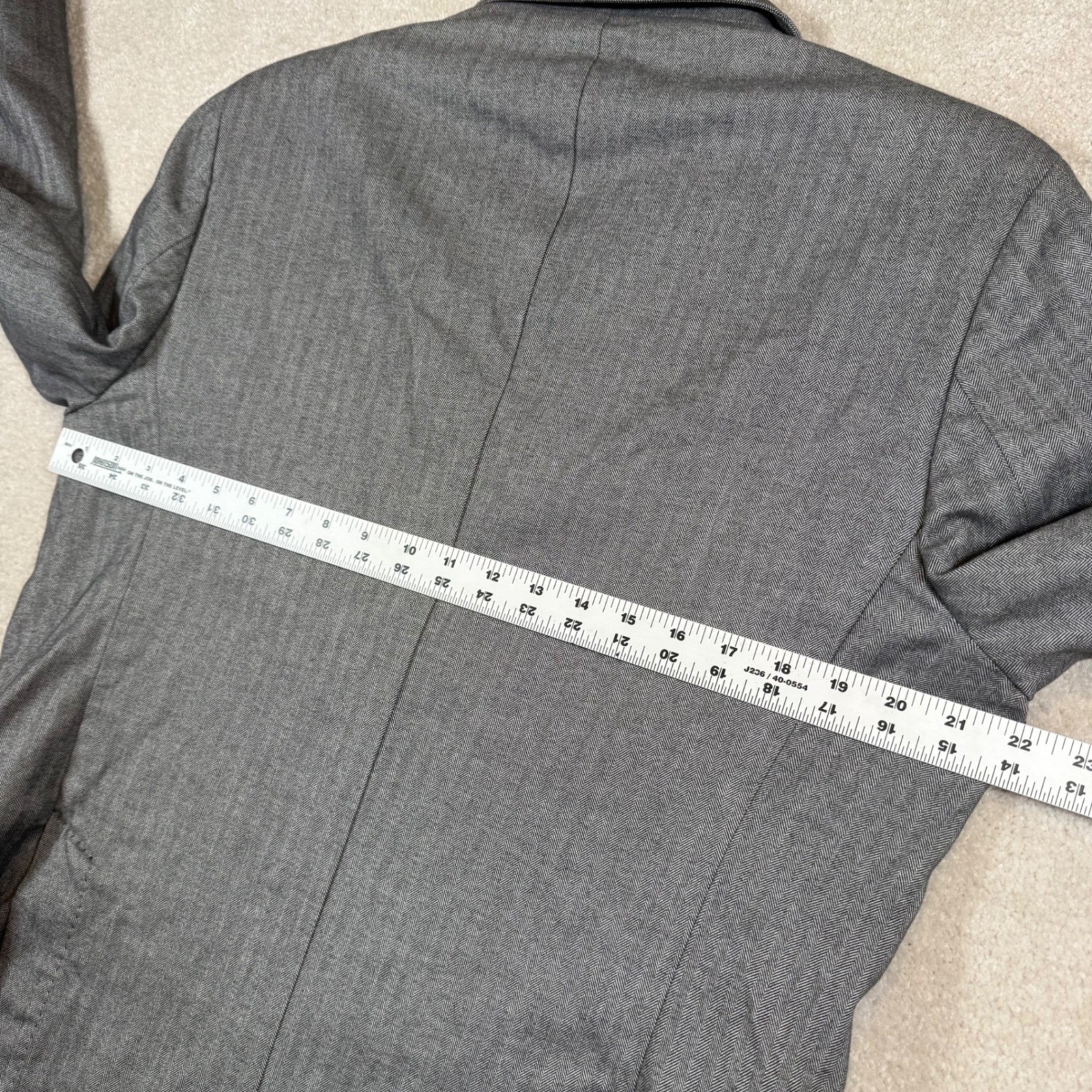 Brooks Brothers Red Fleece 42R Sport Coat Blazer Gray Herringbone Two Button