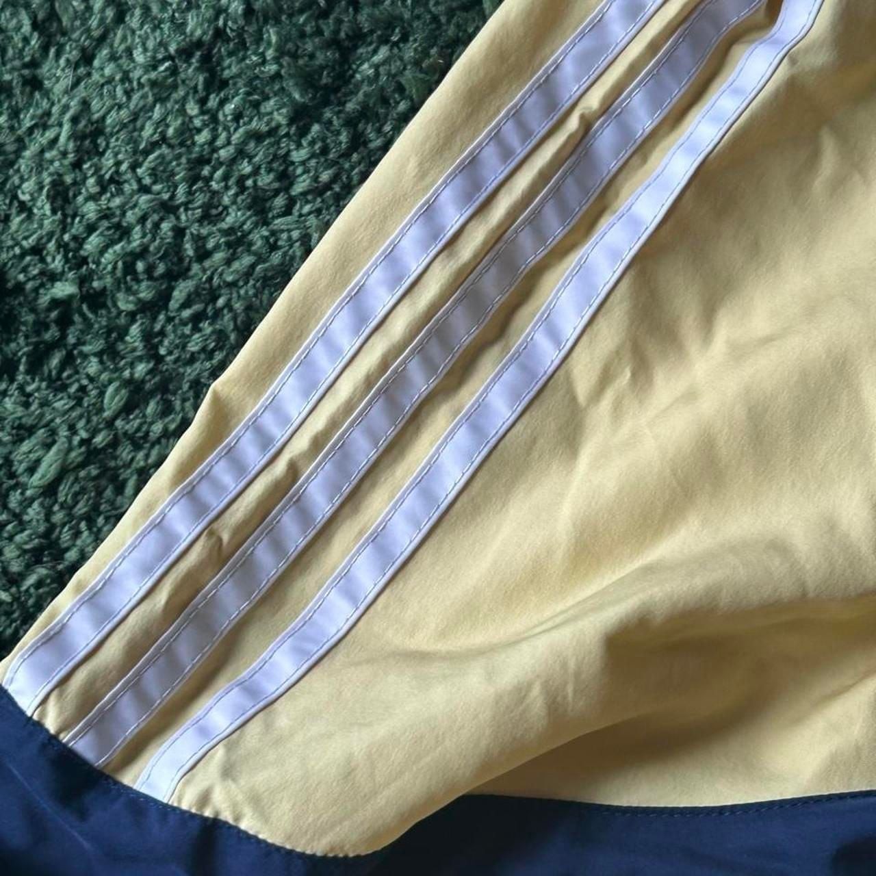 Adidas Vintage Yellow and Navy Blue Windbreaker Jacket Size L