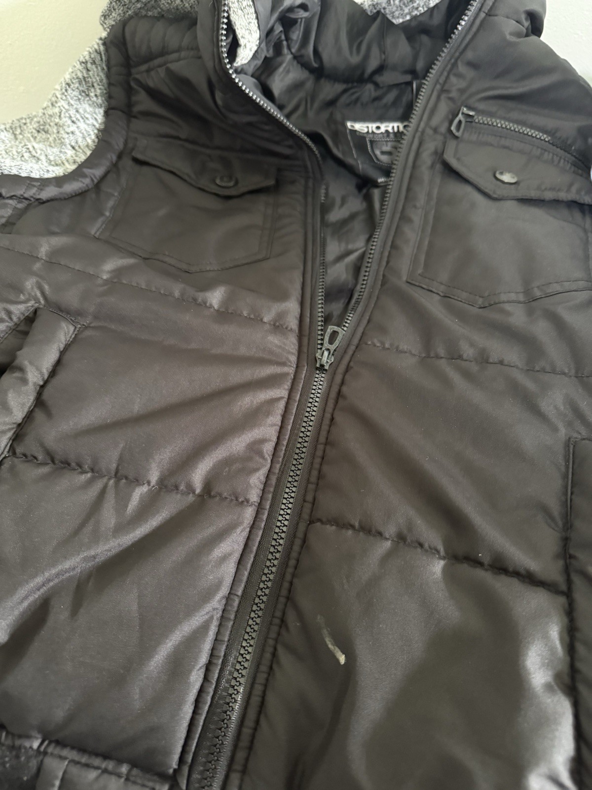 Distortion Men’s Medium Hooded Puffer Knit Sleeve Jacket Black Gray Full Zip