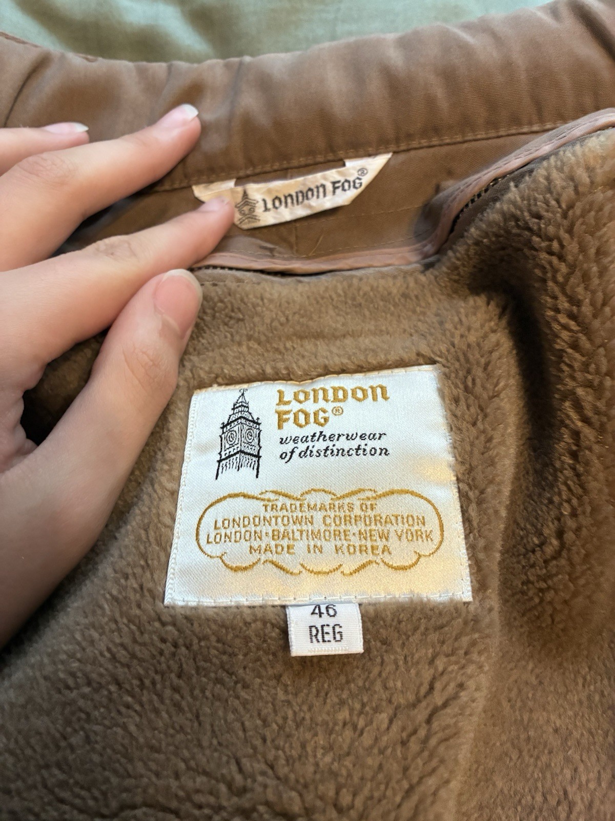London Fog Men’s Beige Zip/Button Lined Jacket Point Collar Short 46 Reg