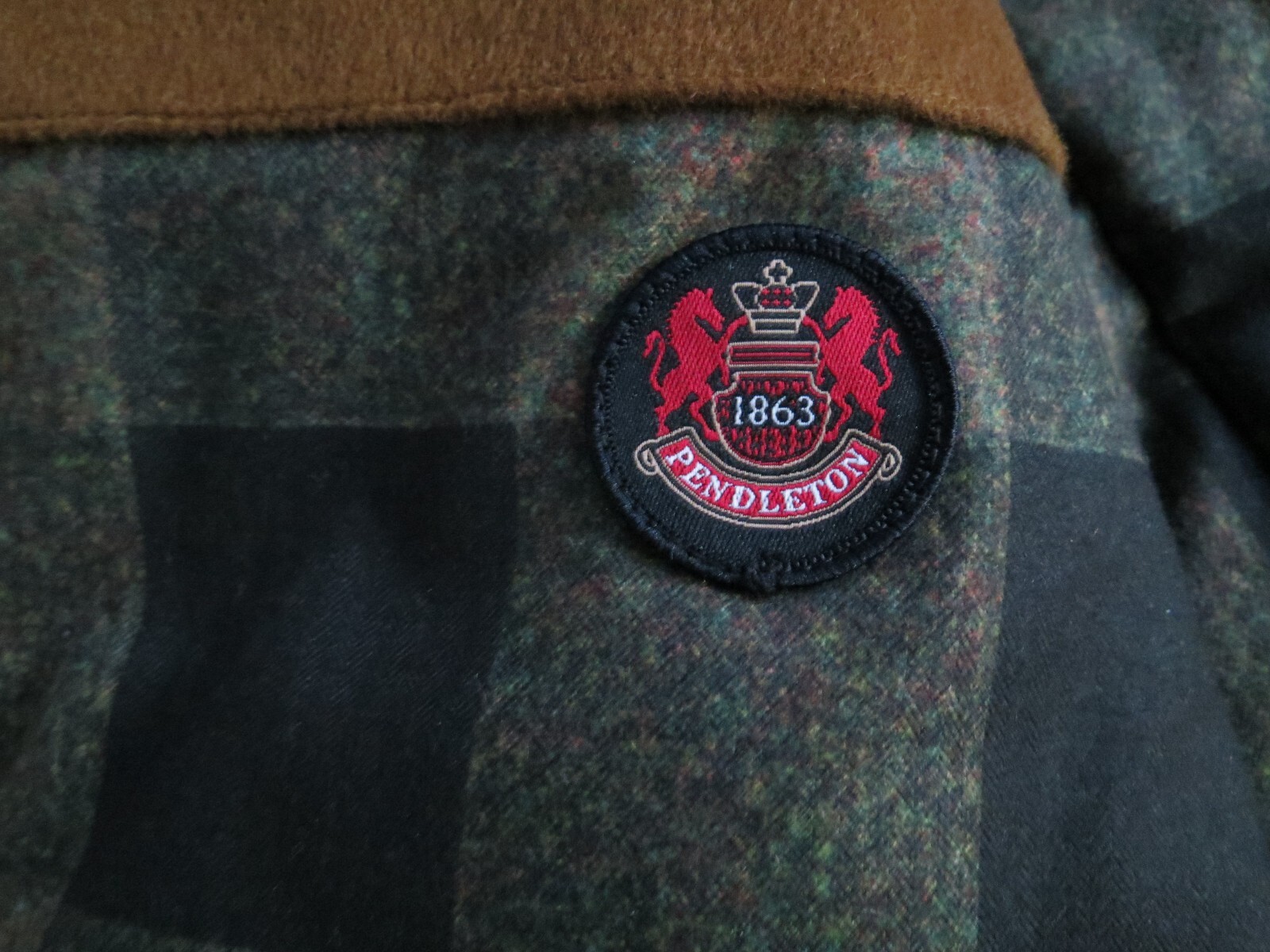 Pendleton Woolen Mills Sample dark camel brown four button topcoat 46 R