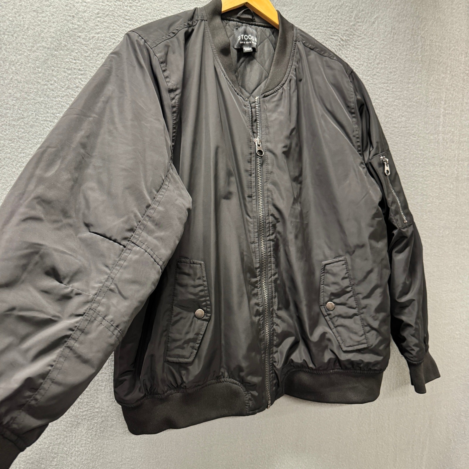 Stoosh Bomber Jacket Mens XL Black Full Zip Quilted Lining Snap Pockets Outdoor