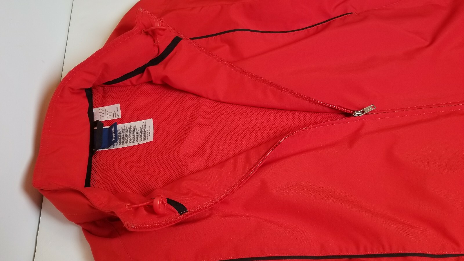 Reebok Men’s S Jacket Red Full Zip Windbreaker Sports Hidden Hood Pockets