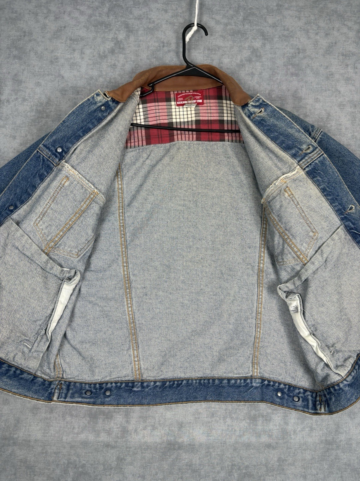 Marlboro Country Store Denim Jacket Leather Collar Flannel Lined Men’s Large 90s
