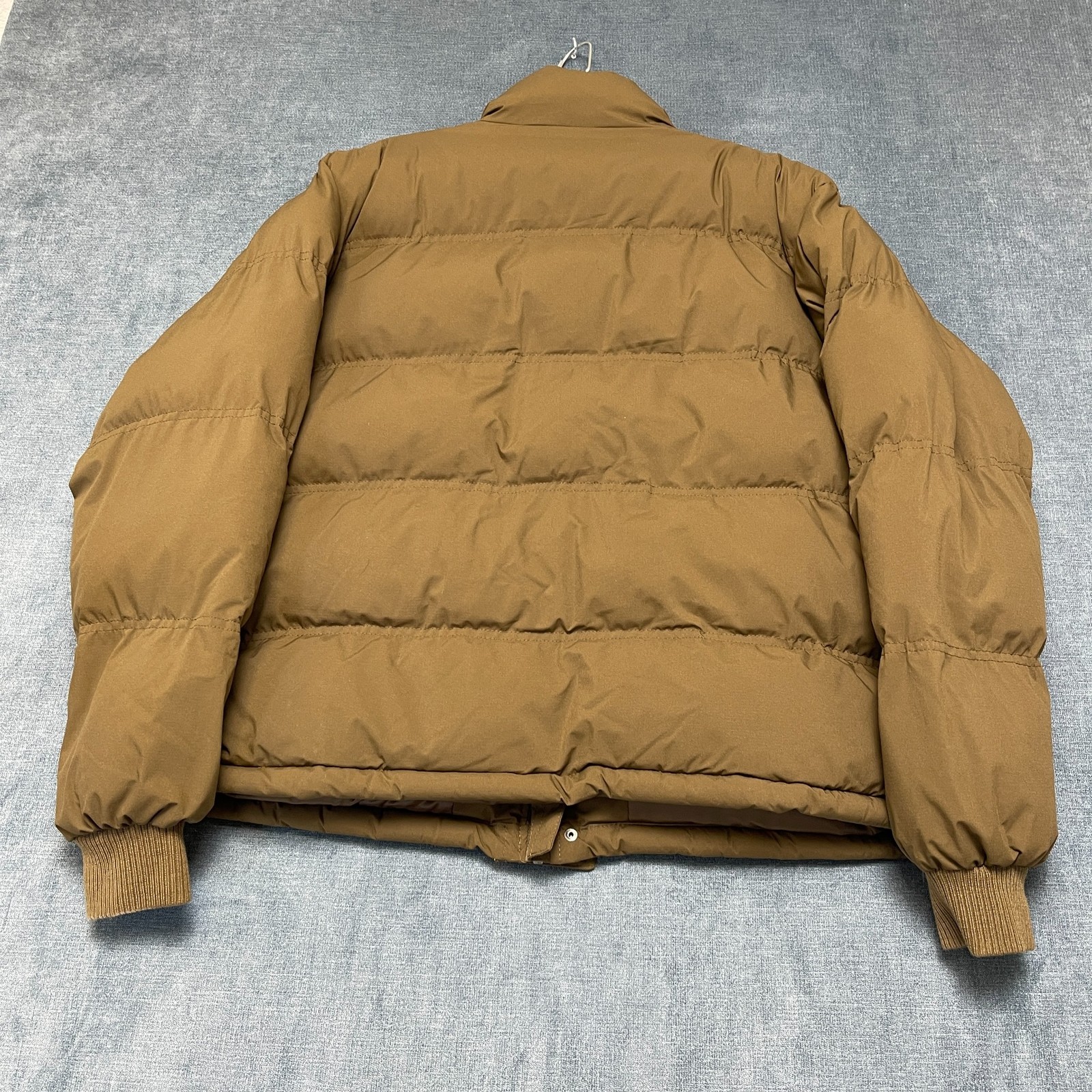 Yanthirteen Puffer Jacket Mens Tan Quilted Mock Neck Snap Front Hiking Outdoor
