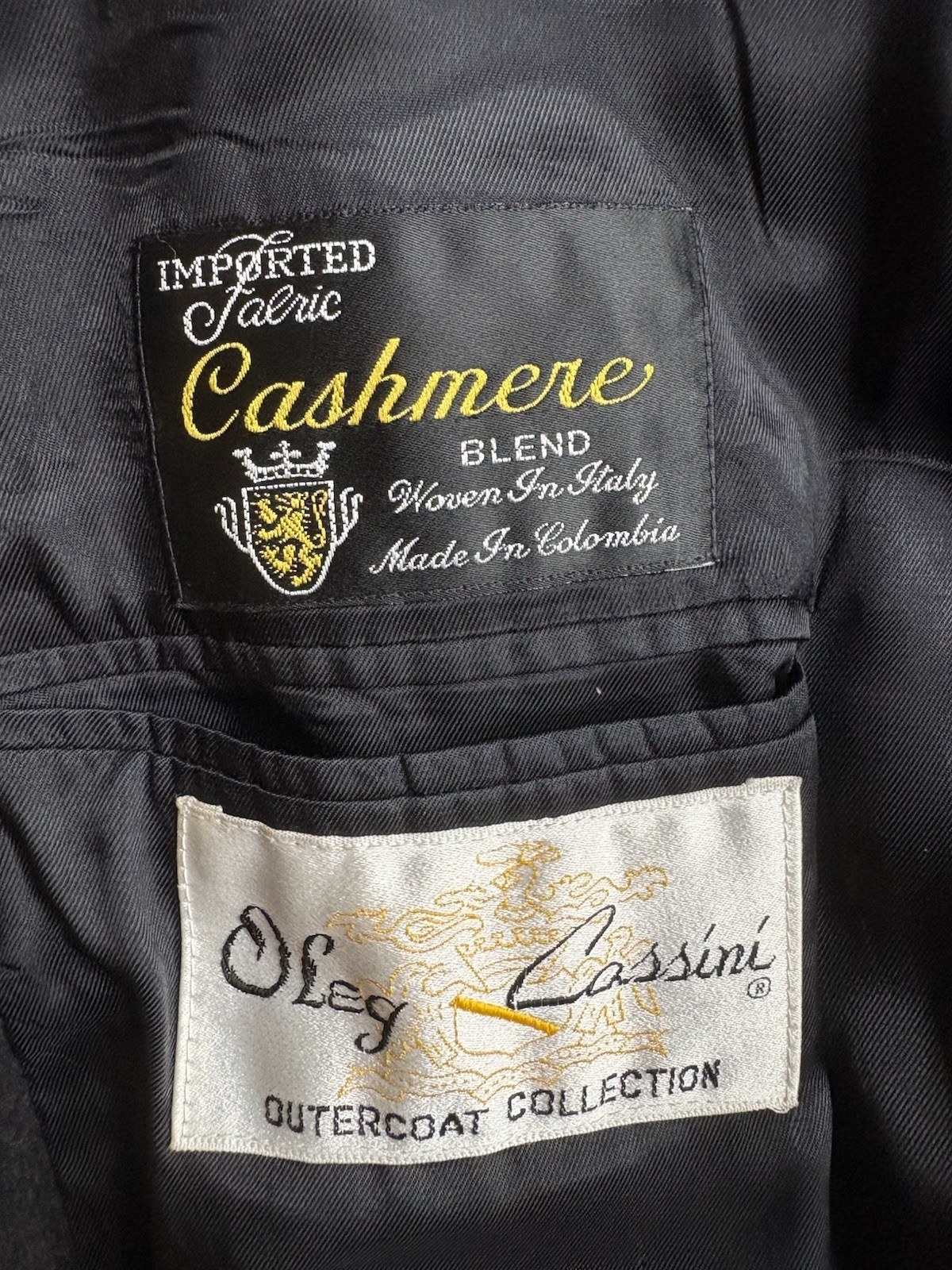 Oleg Cassini Cashmere Blend Overcoat 44R Black Wool Italy Fabric Vintage EUC