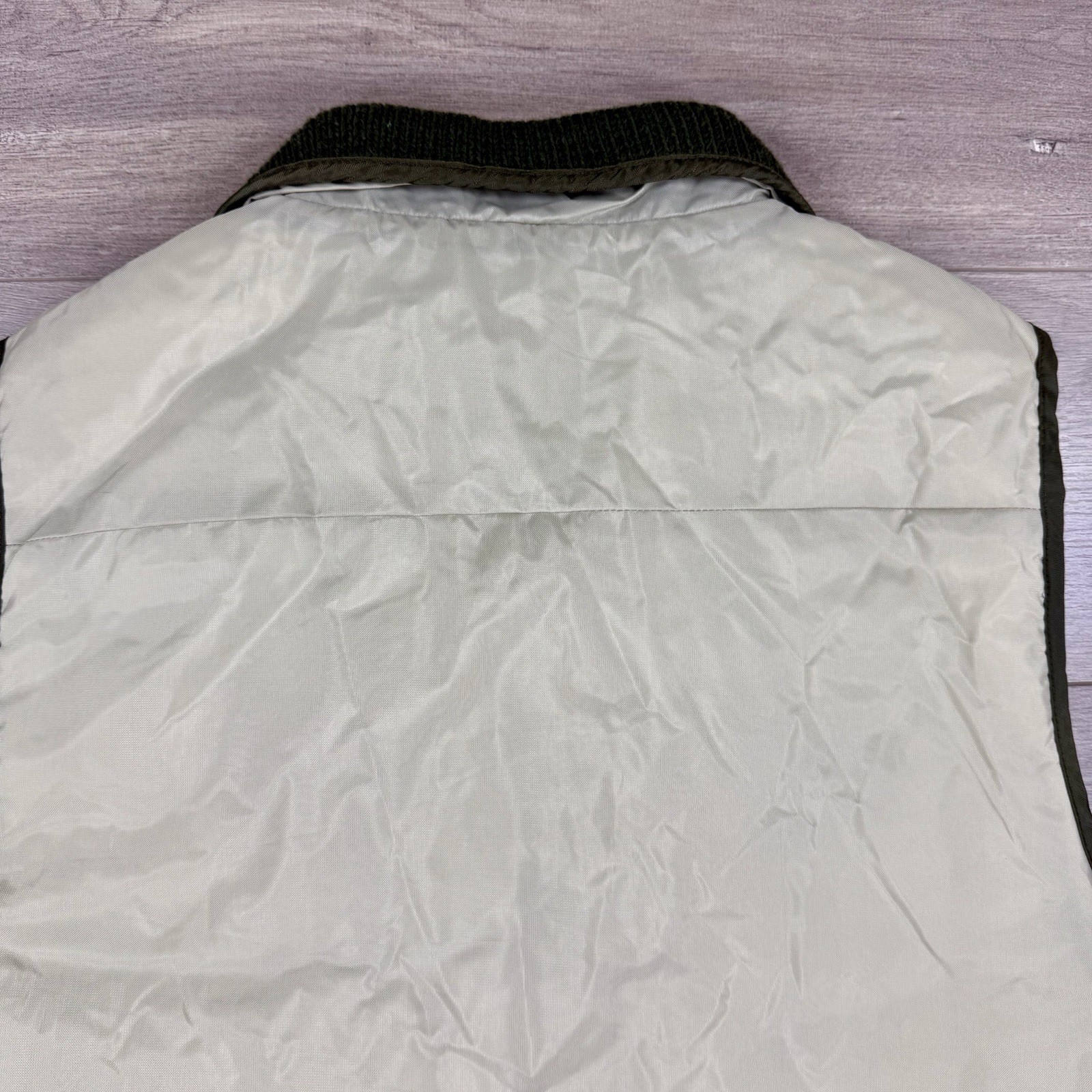 NWT Spalding Outdoor Nylon Utility Vest Men’s Medium Beige/Green Quilted Lining