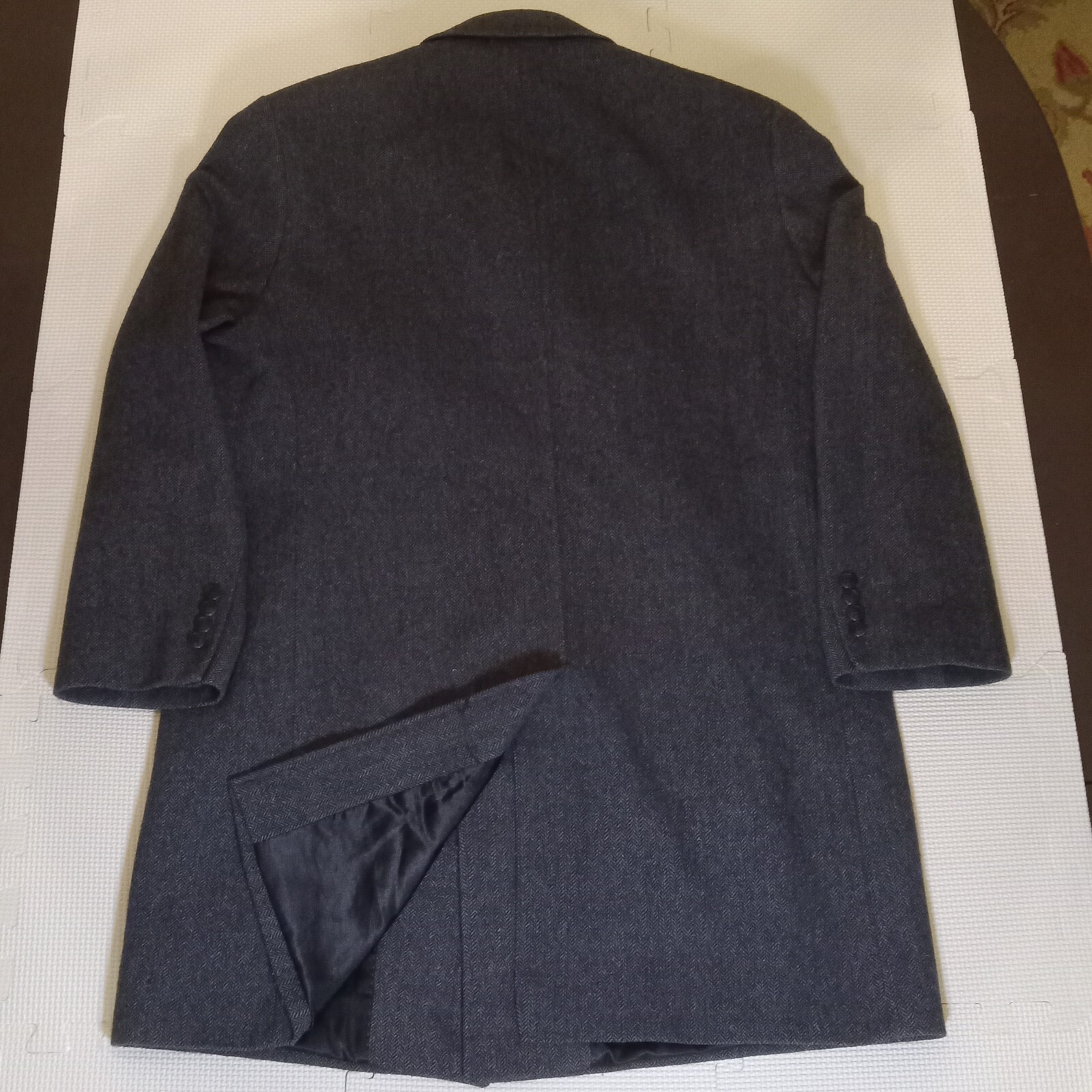 London Fog Men’s Charcoal Grey Overcoat Four Button Size 42R