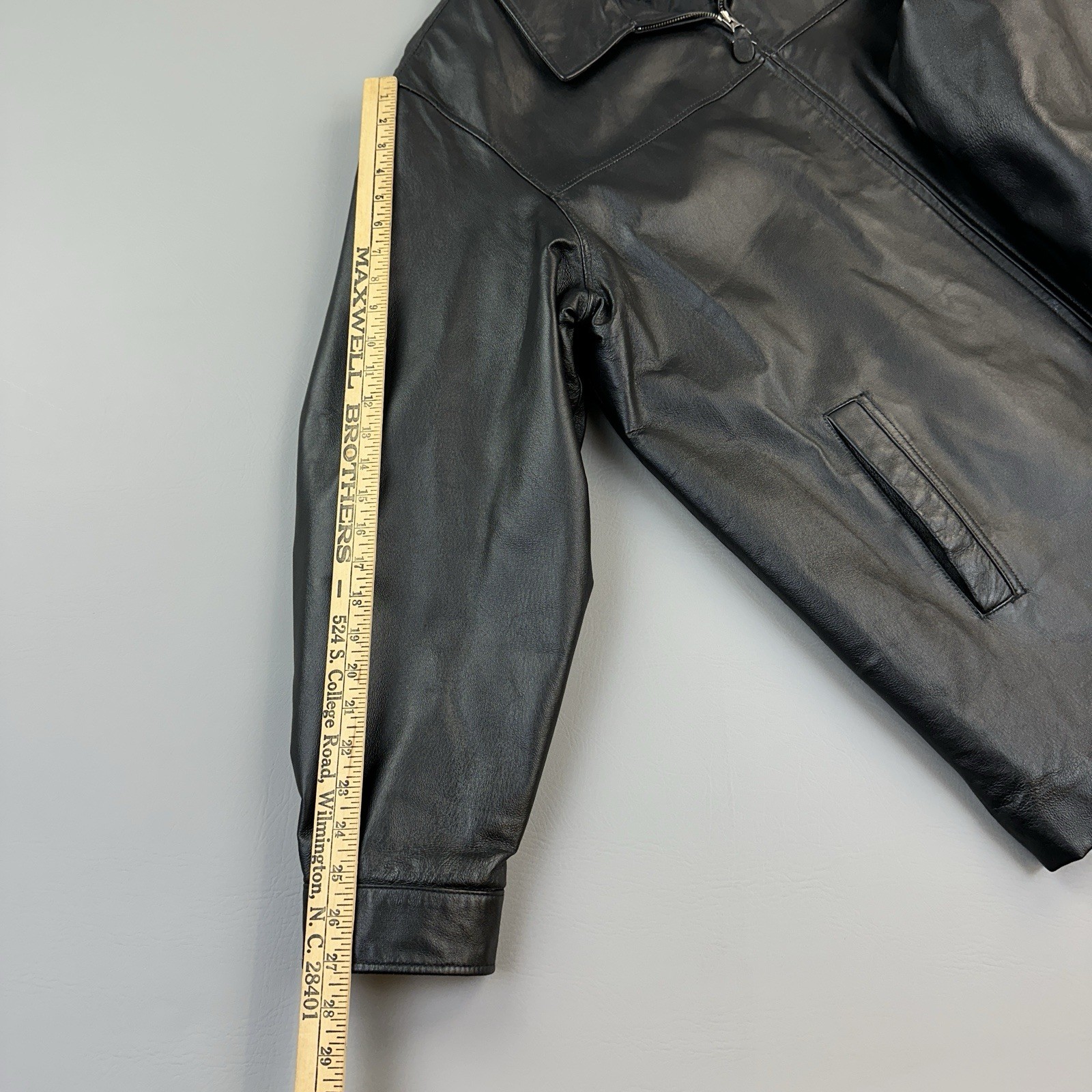 Vintage St Johns Bay Jacket Mens 2XLT Black Genuine Leather Quilt Lined Bomber