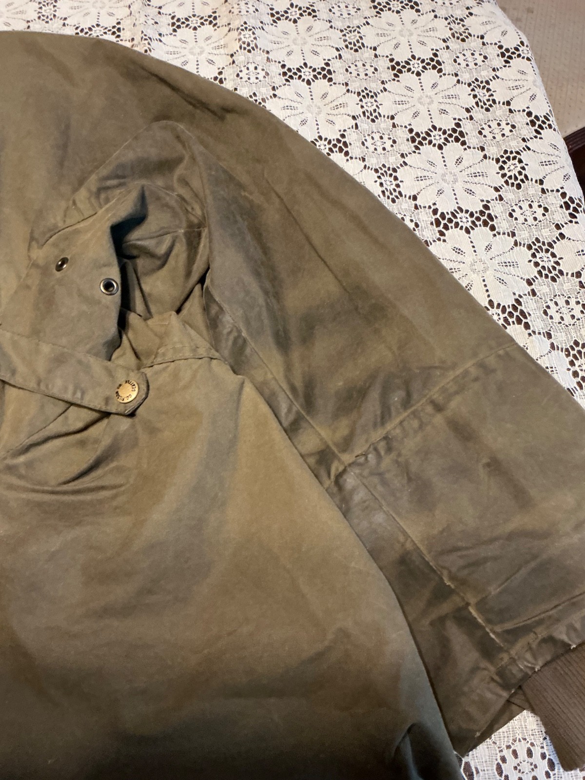 Filson 1438N All Season Rain Coat Men’s large Oil Finish Cover Cloth 6oz used