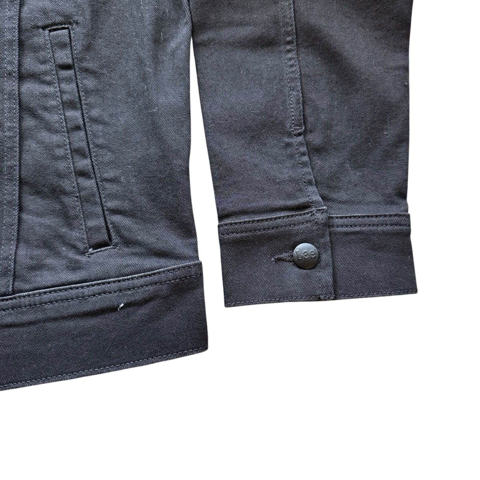 LEE Men’s Black Wash Regular Fit Extreme Motion Rider Trucker Denim Jean Jacket