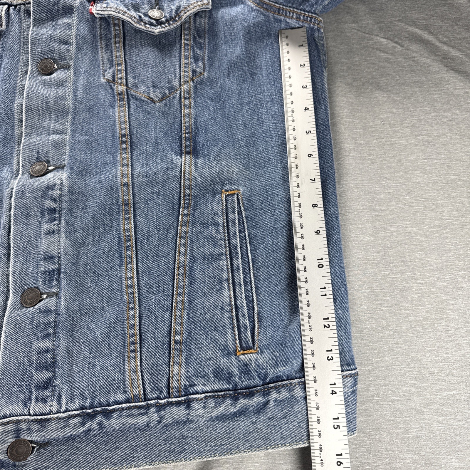 Levi’s Strauss Denim Jacket Men Trucker 72334 Large Button Up Classic Western