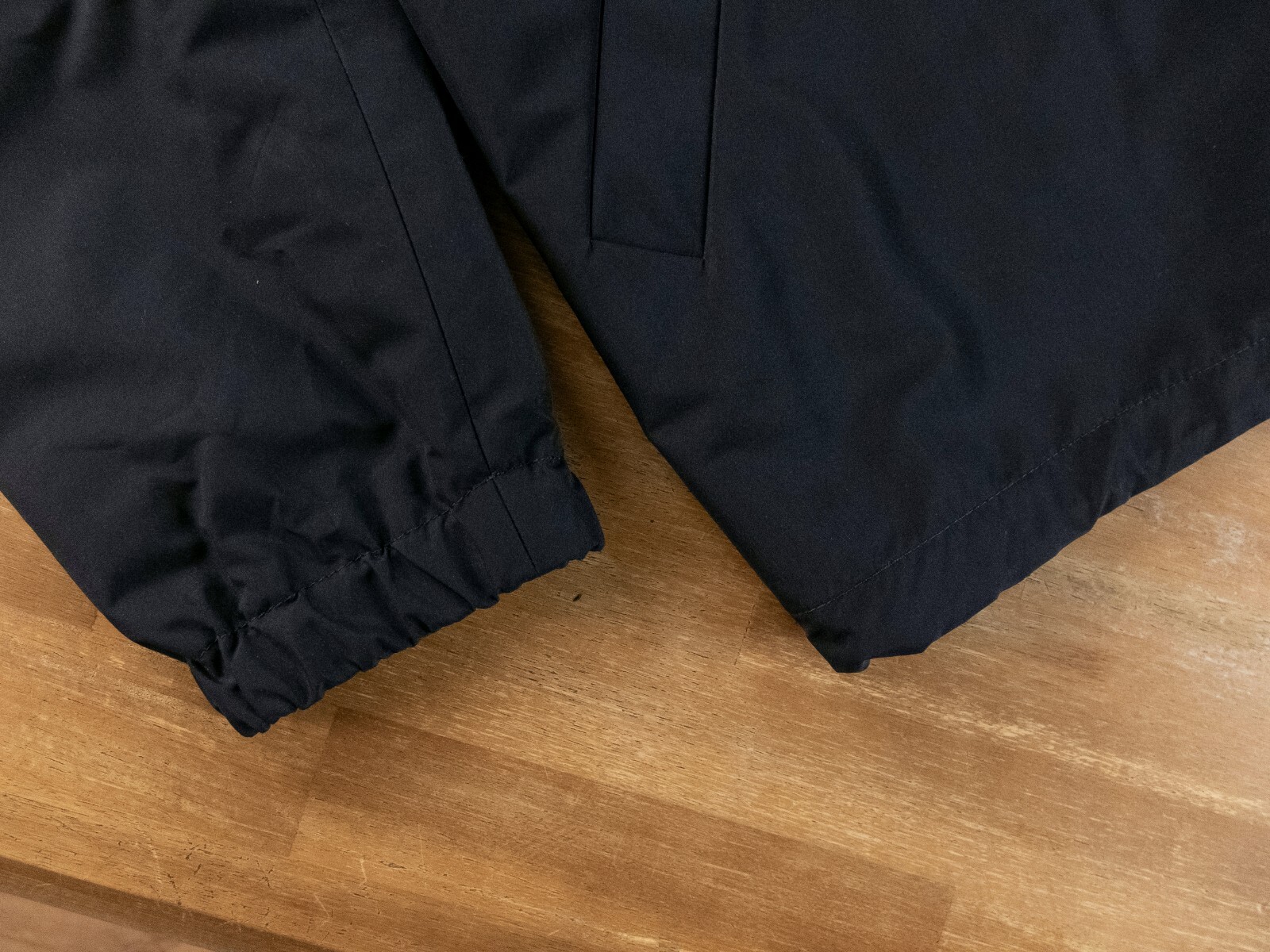 (NO CUSTOMS TAX) A.P.C. Greg navy blue hooded nylon blouson jacket Medium APC