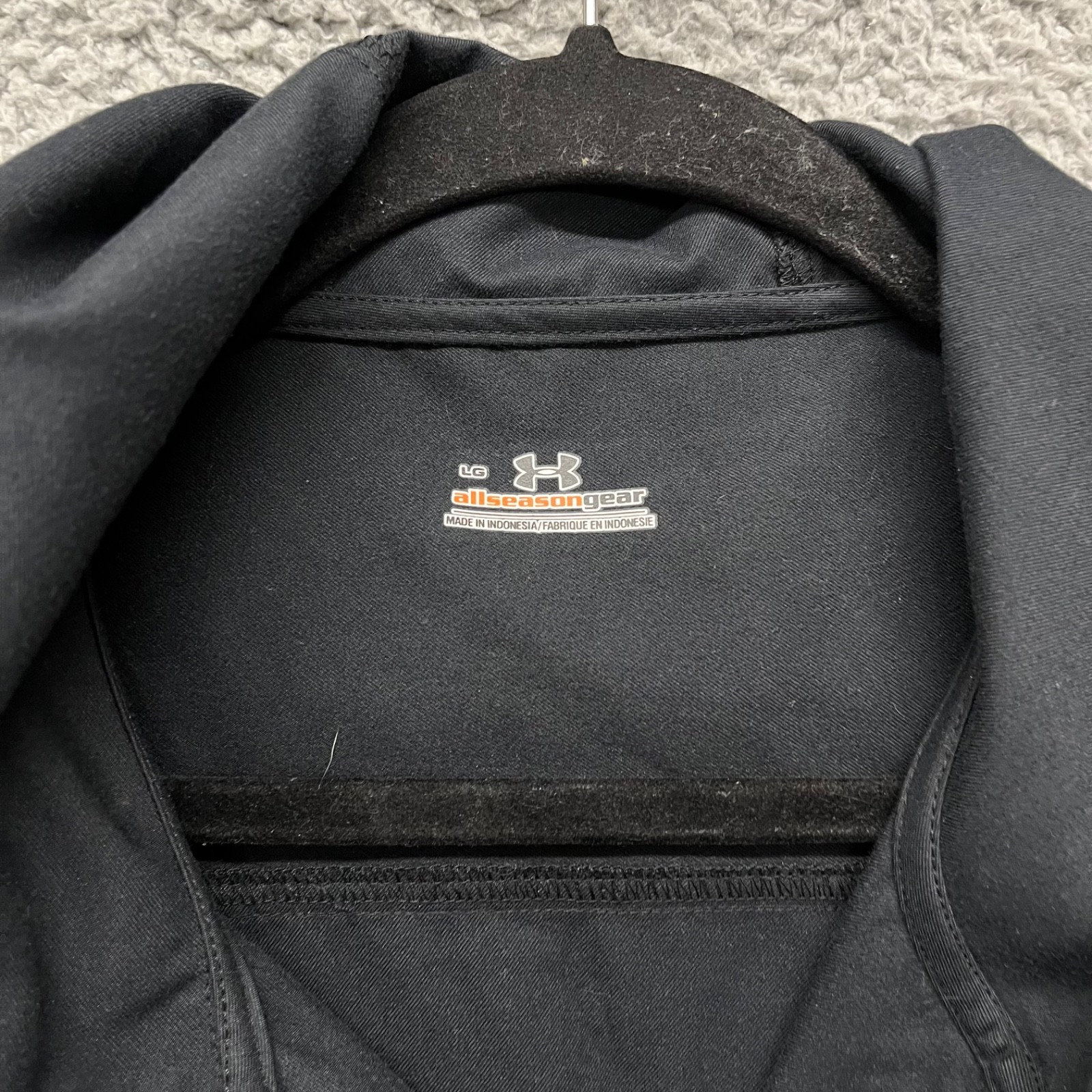 Under Armour Jacket Mens L Black All Season Gear Hooded Outdoors Gorpcore