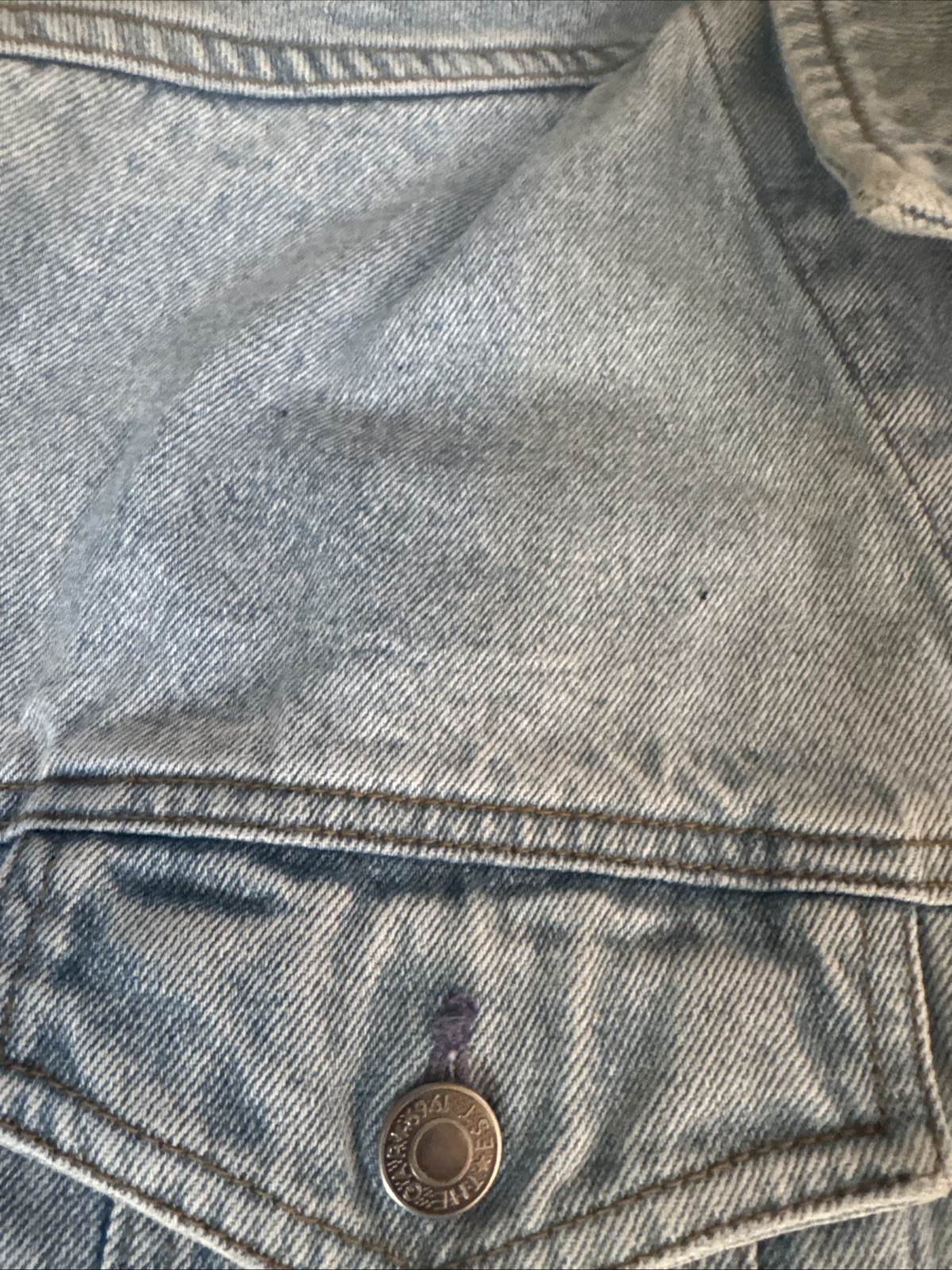 Vintage 90s Gap Denim Mens Distressed Light Denim Jean Trucker Jacket XL ?