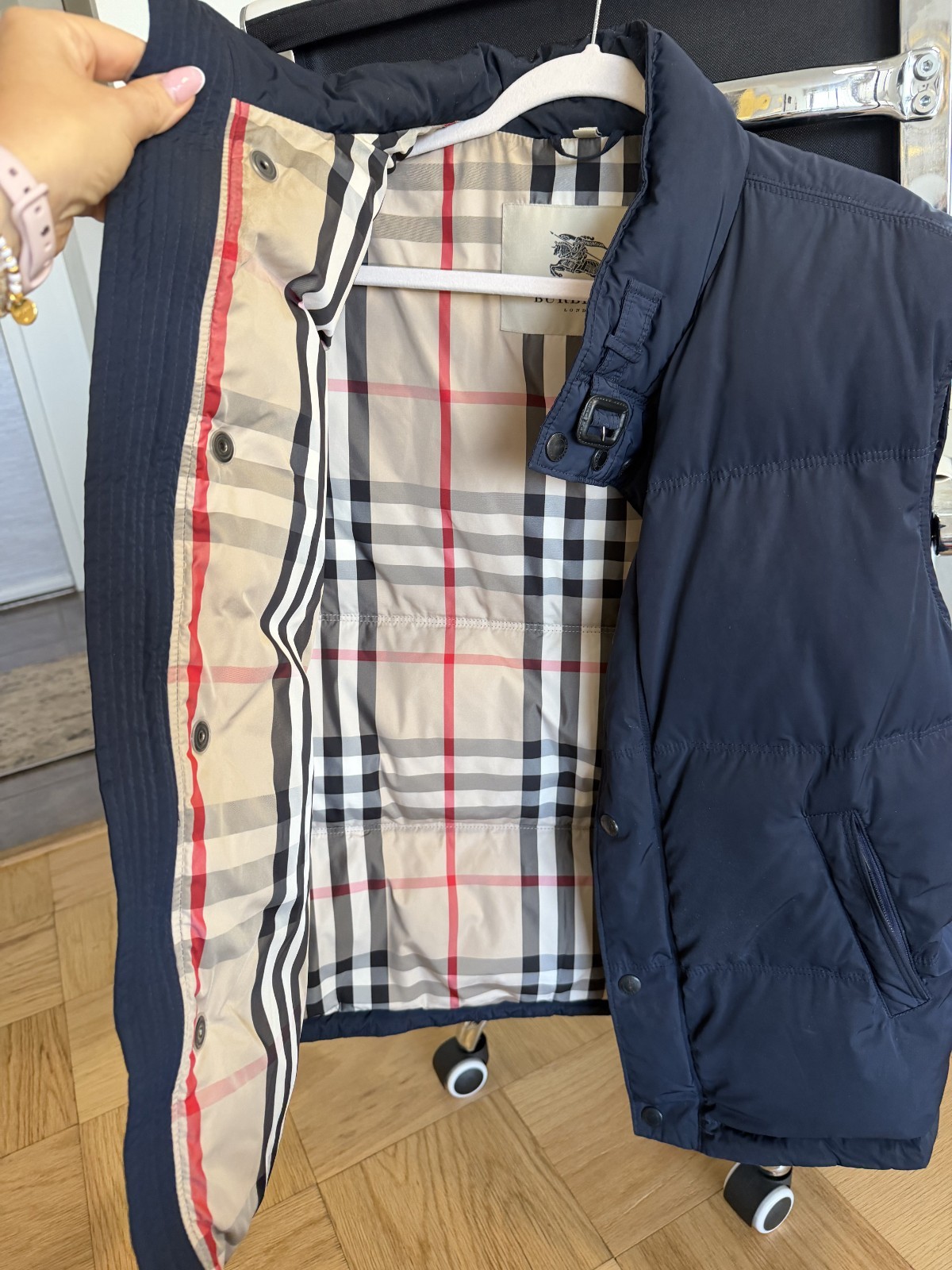 Burberry London Men’s XL Navy Puffer Vest Gilet – Nova Check Lined