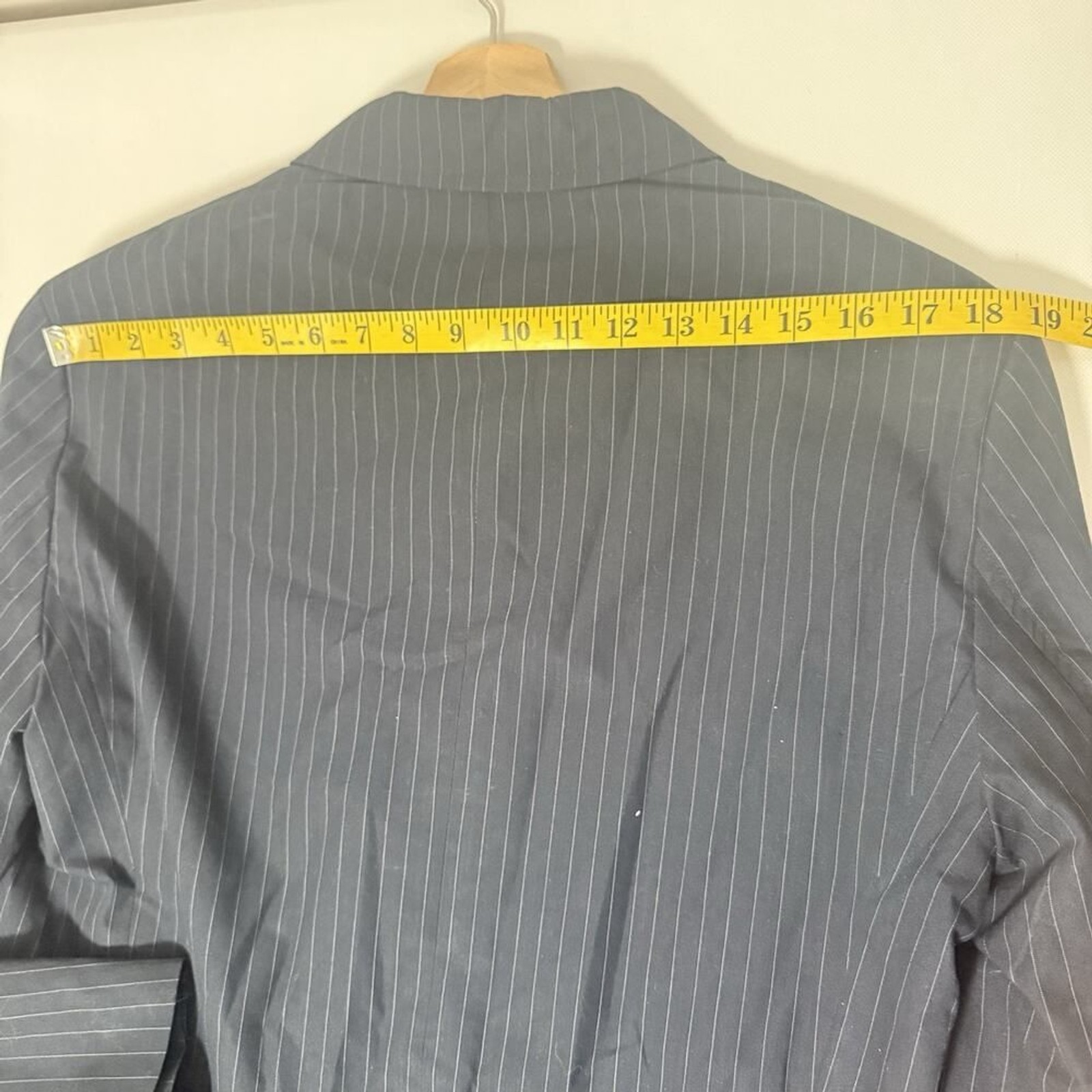 Gap Blazer Mens Medium Blue Pin Stripe Two Button Up Sport Coat Business Office