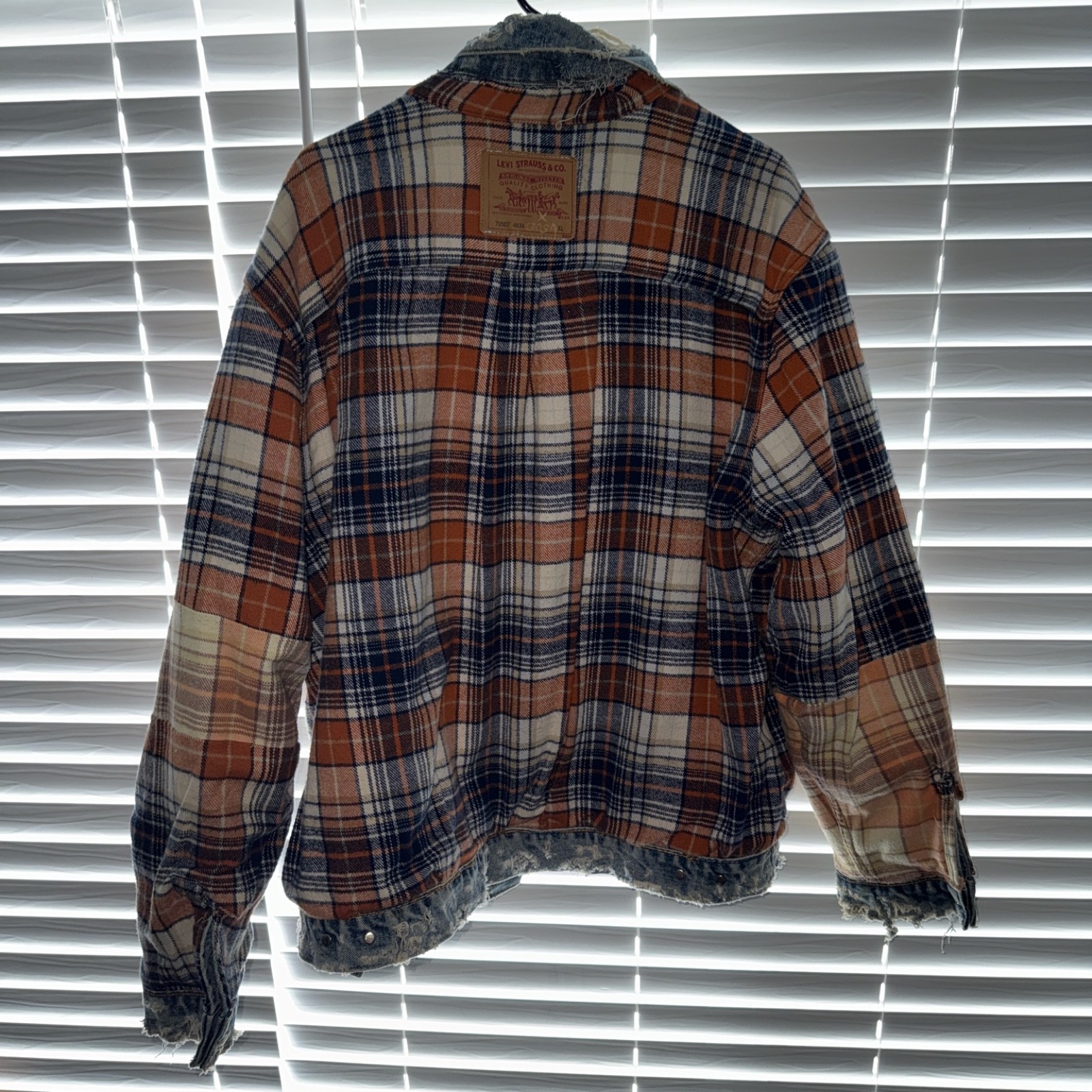 VINTAGE DISTRESSED LEVIS JACKET! REVERSIBLE FLANNEL CUSTOM 1 OF 1 PIECE!