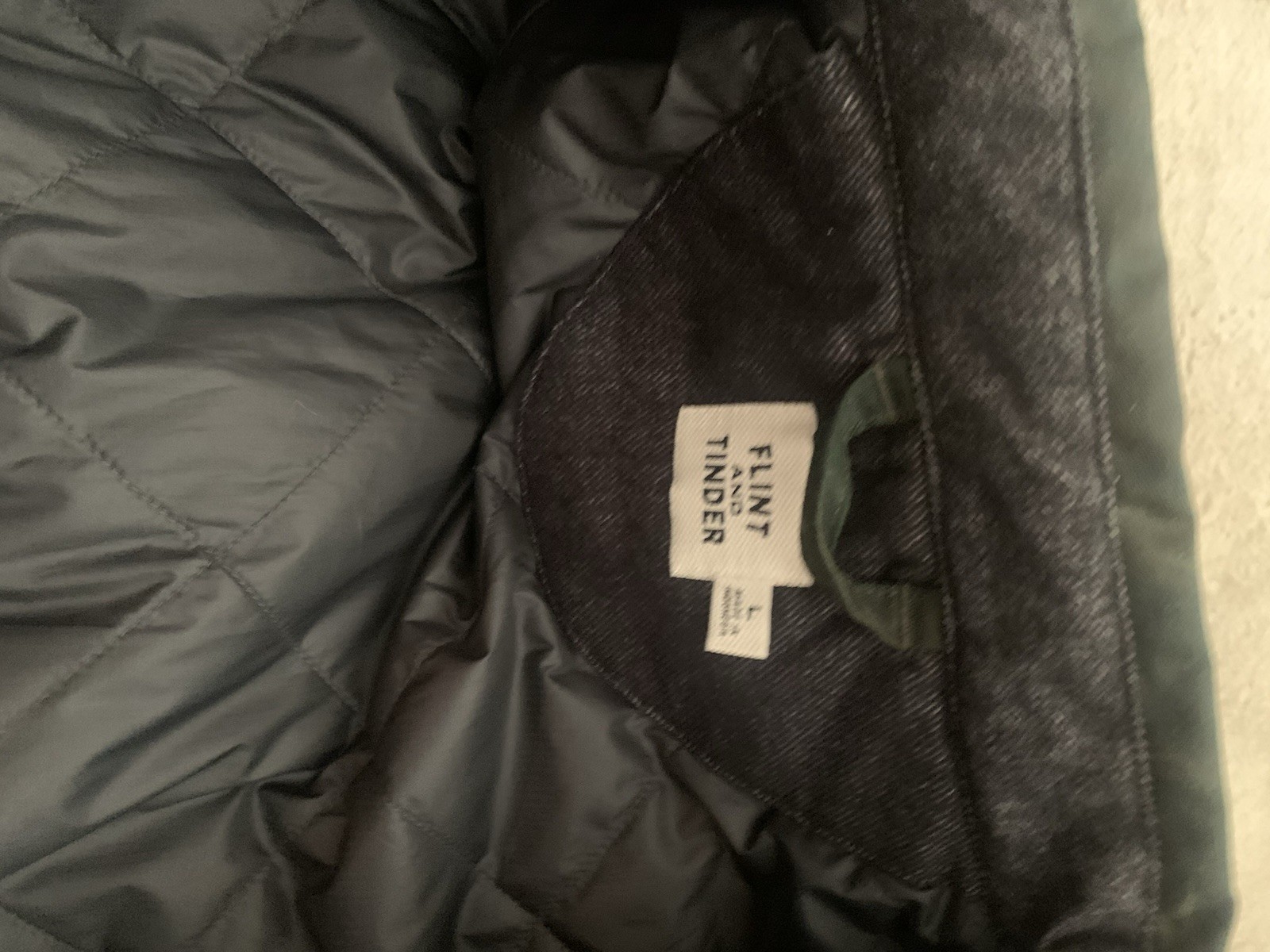 Flint and Tinder Huckberry Quilted Camo Waxed Jacket ( Size L – NWT)
