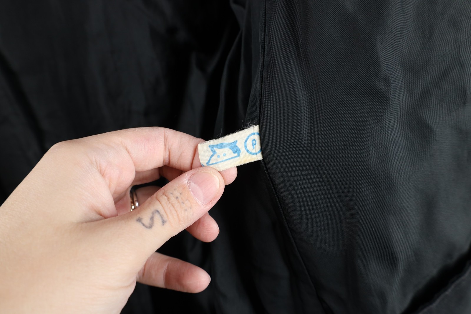 Vintage 70s Streetwear Mens 44R Distressed Belted Trench Coat Jacket Black