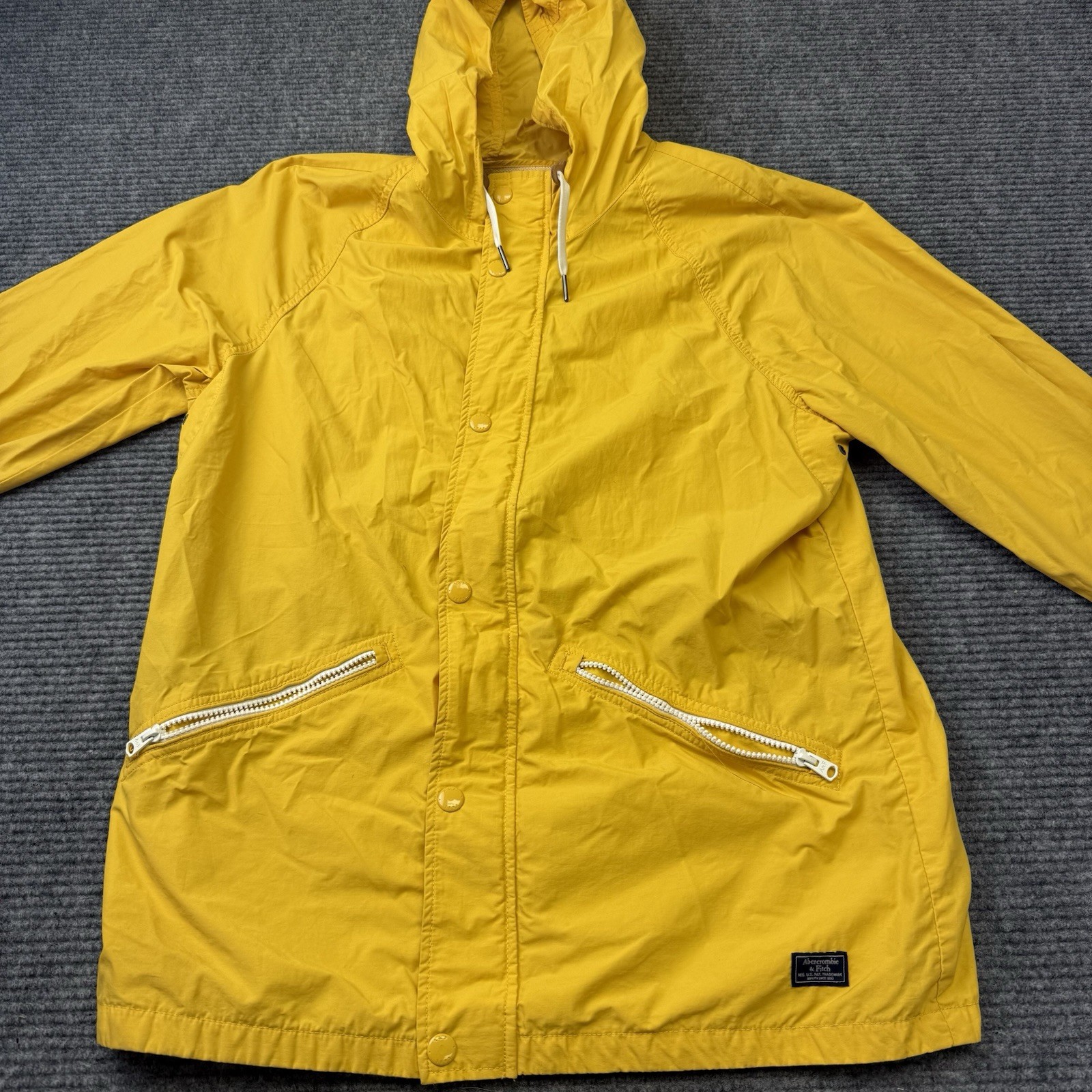 Abercrombie And Fitch Yellow Rain Jacket Men’s Medium Coat Button Zipper