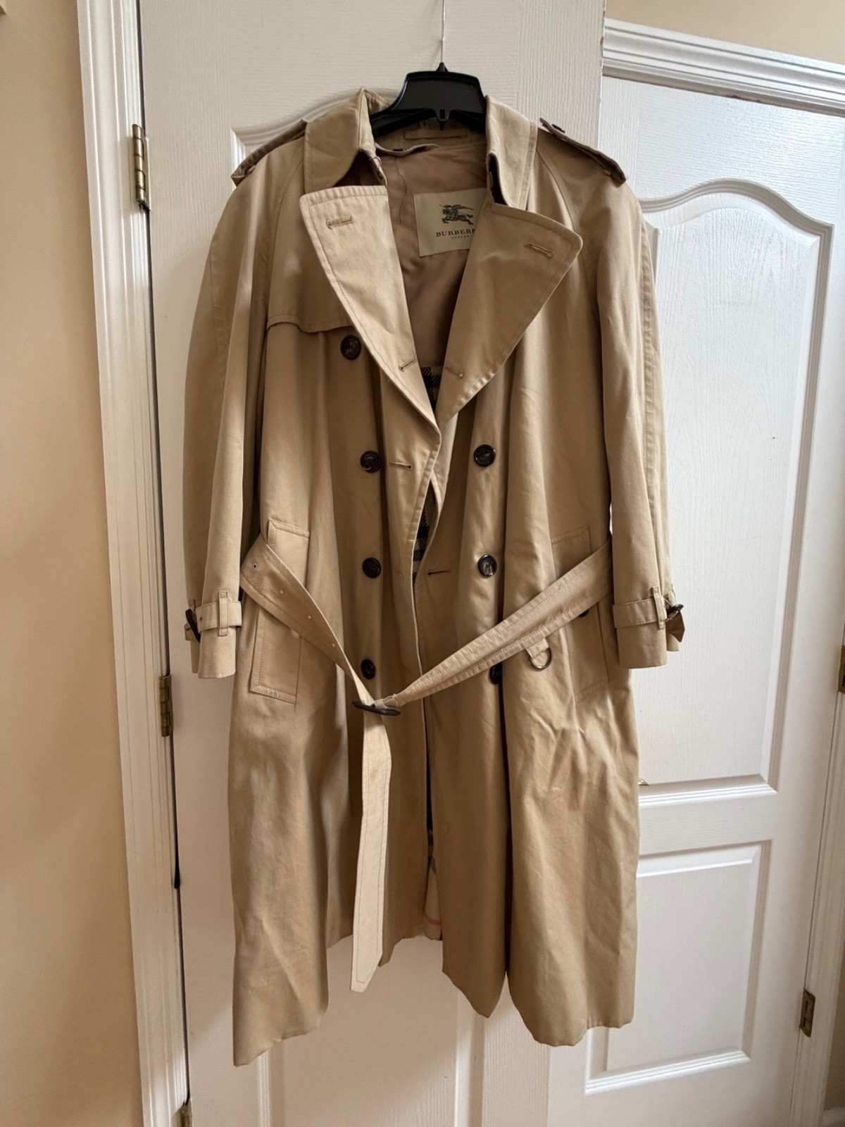Burberrys Men’s TrenchCoat Nova Check Belted Vintage, includes wool liner, 42R