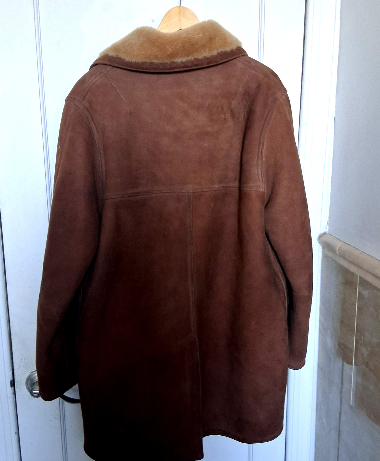 Vintage heavy brown shearling sheepskin rancher coat patch pockets 3 buttons L